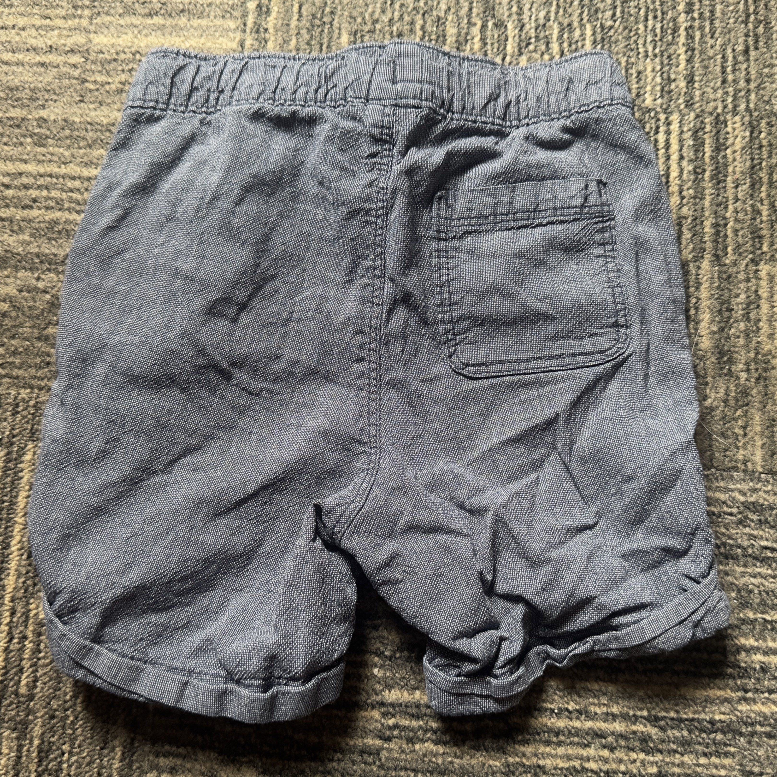 Old Navy Toddler Stretch Shorts 2 Years Old (Category: Babies & Kids Fashion) located in Angeles City. Submitted by gladnovic10 (Listing ID 1419633174, Image 2). Description: - Old Navy shorts - Size: 2T - Color: Dark blue - Material: Stretch 98% Cotton 2% Elastane - Features: Elastic waistband with drawstring, two front pockets, one back pocket.