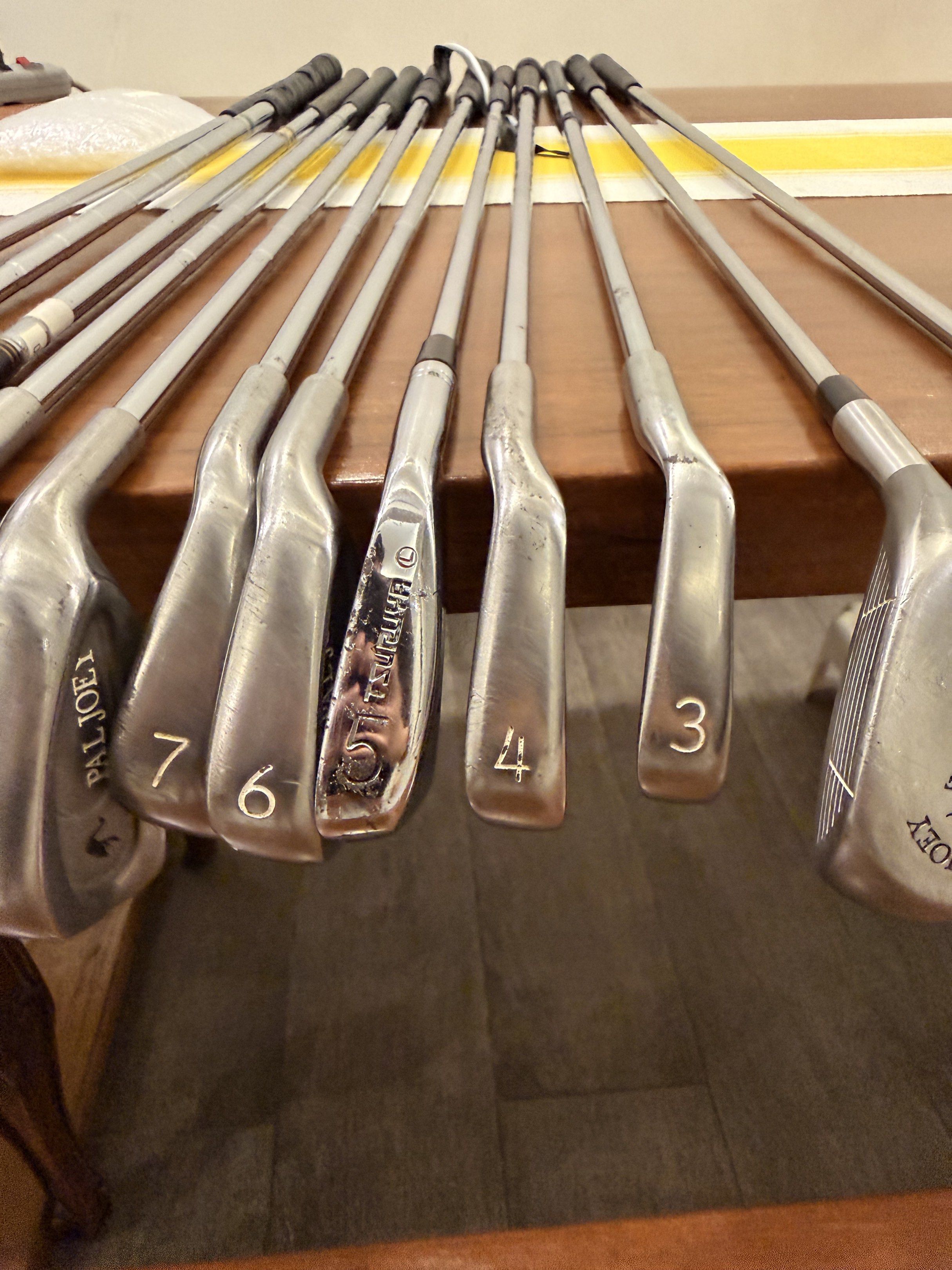 Pal Joey Golf Club Set (Category: Golf) located in Quezon City. Submitted by yogisky (Listing ID 1419709960, Image 3). Description: - Complete Pal Joey golf club set - Includes: - Putter - Irons (4, 5, 6, 7, 8, 9, Sand Wedge, Wedge) - Fairway Woods (3, 5) - Standard grips - Suitable for beginners and experienced golfers Php 3,500 negotiable.