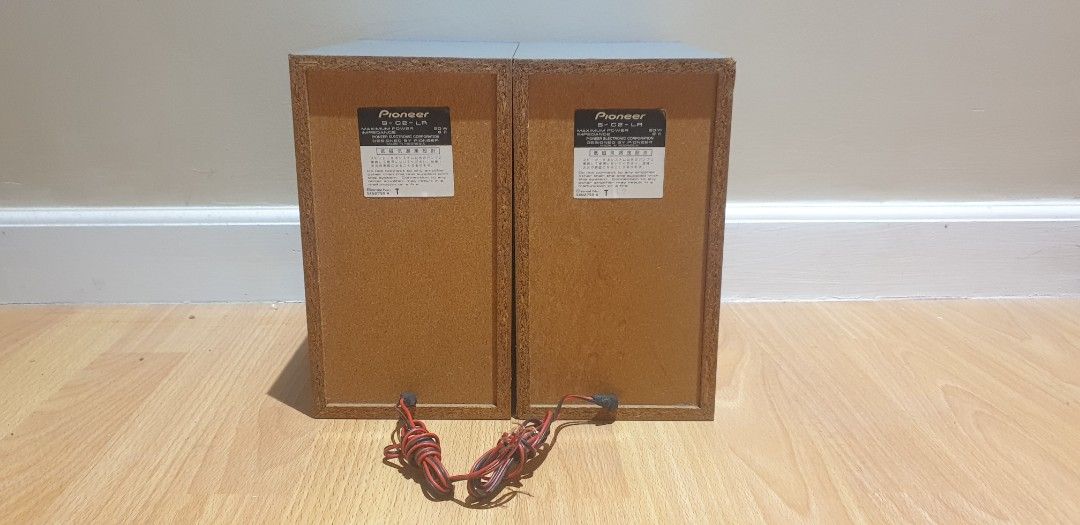 Pioneer Small Bookselves Speaker (Category: Soundbars, Speakers & Amplifiers) located in Manila. Submitted by zandre615 (Listing ID 1419597544, Image 3). Description: Pioneer small bookselves speakers Good working condition Manila area .