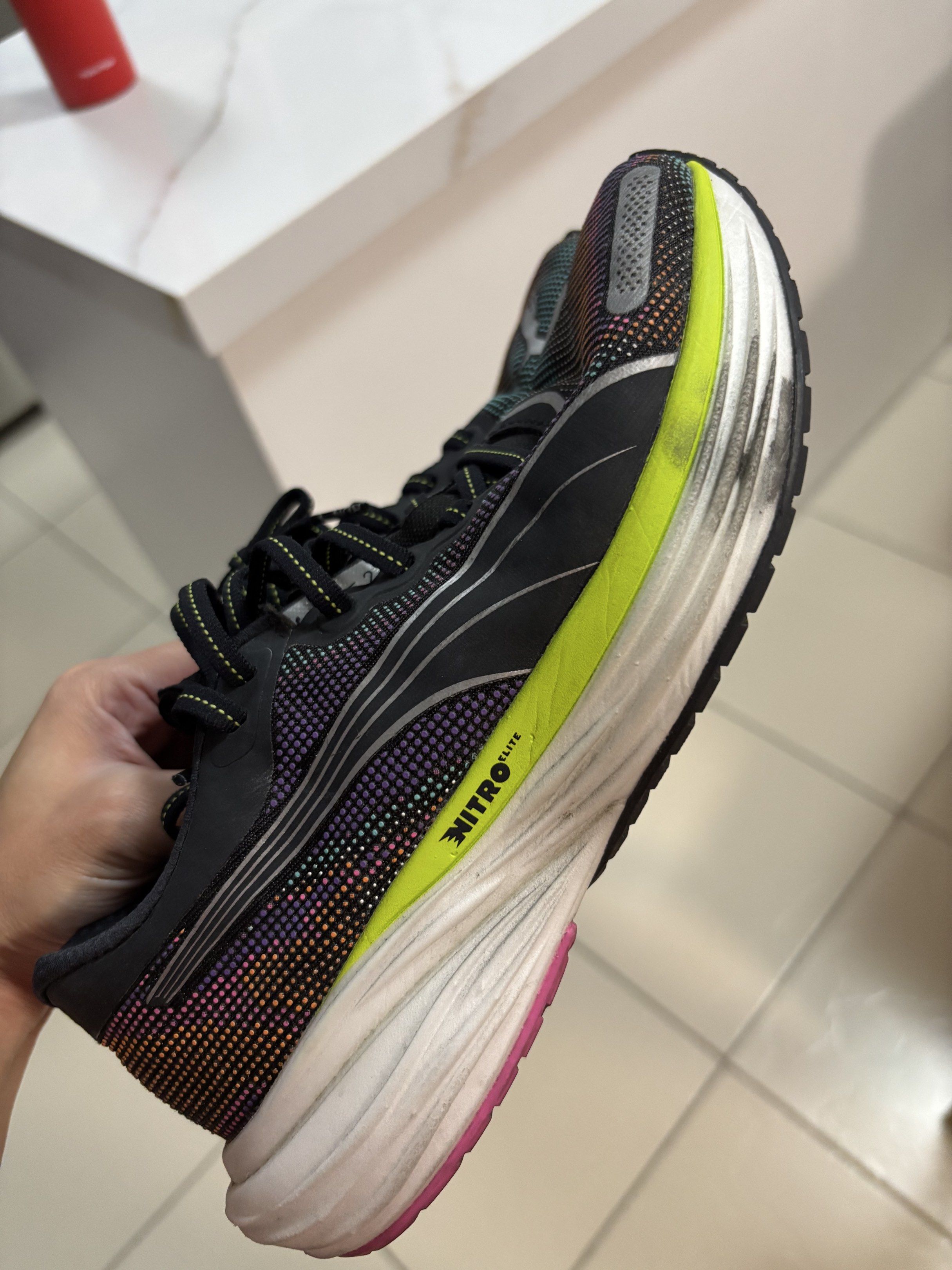 Puma Deviate Nitro 2 Running Shoes (Category: Sneakers) located in Mandaluyong City. Submitted by sup_tomyum (Listing ID 1419693776, Image 2). Description: UK 4 / US 6.5 for Women (see last picture) With Powerplate.