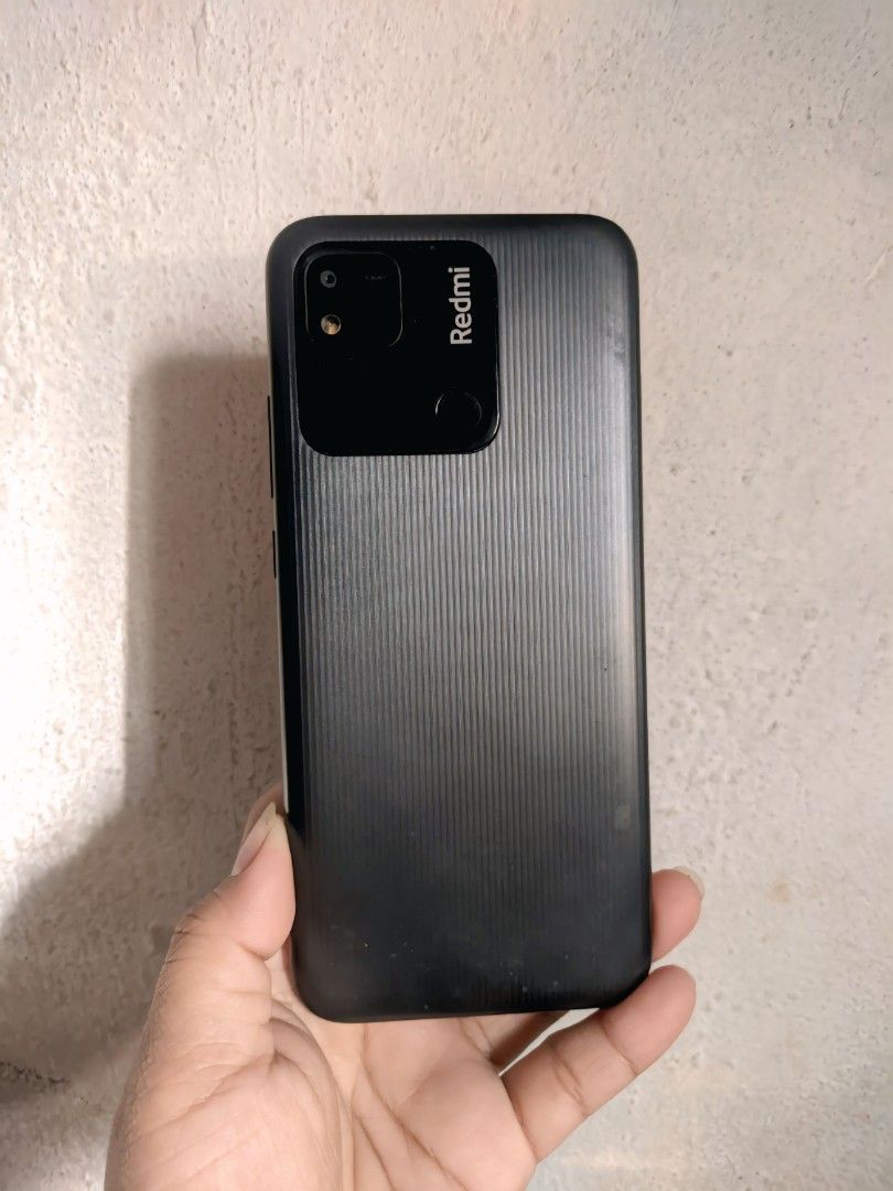 Redmi 10a (Category: Xiaomi) located in Quezon City. Submitted by chel2704 (Listing ID 1419686949, Image 3). Description: No issue Redmi 10a Unit only 4/64, 5000mah Helio G25, Android charger. Loc: Qc Commonwealth.
