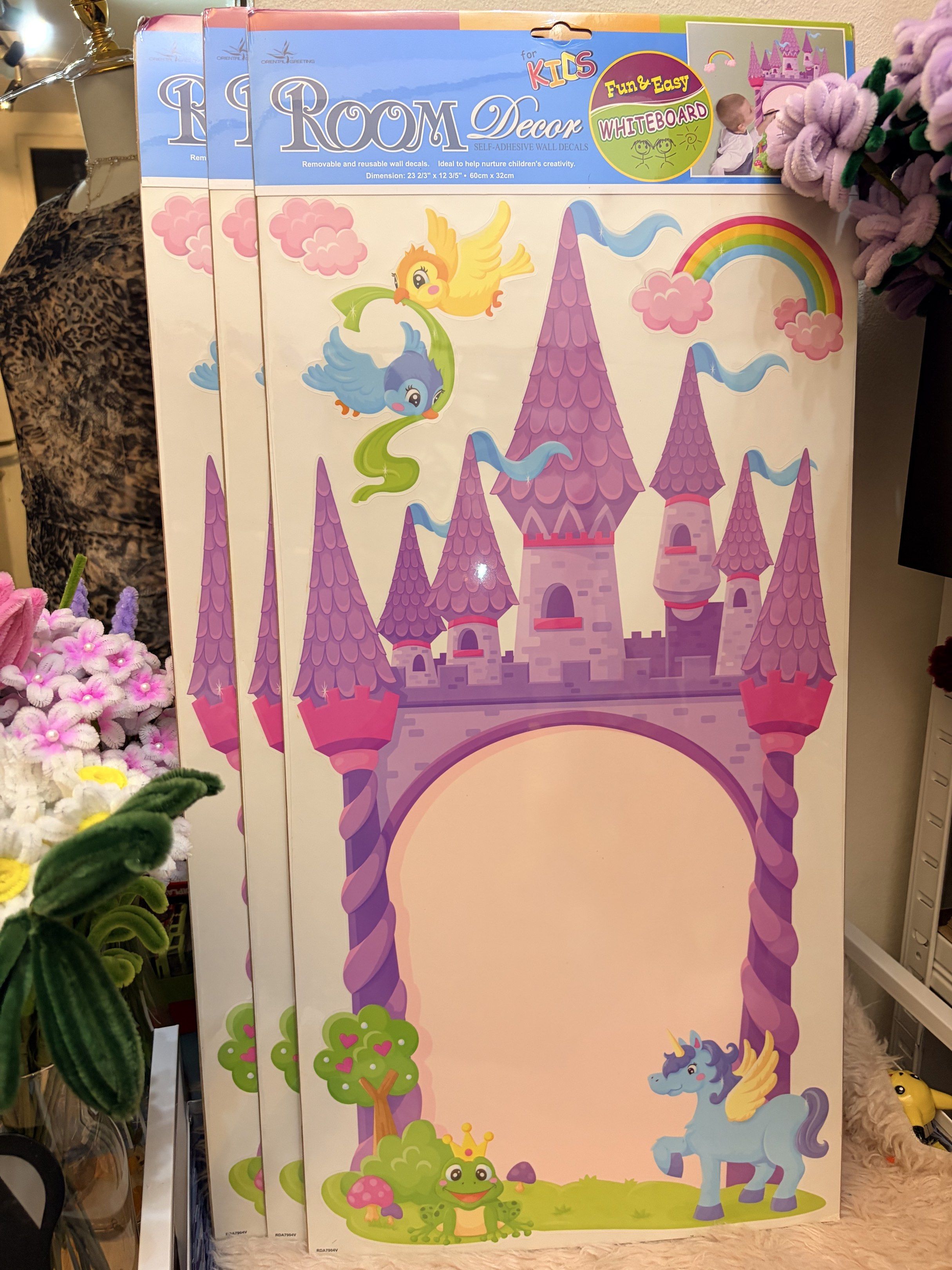 Room Decor Kids Wall Decals (Category: Wall Decor) located in Mandaluyong City. Submitted by home_box.ae (Listing ID 1419605129, Image 2). Description: .