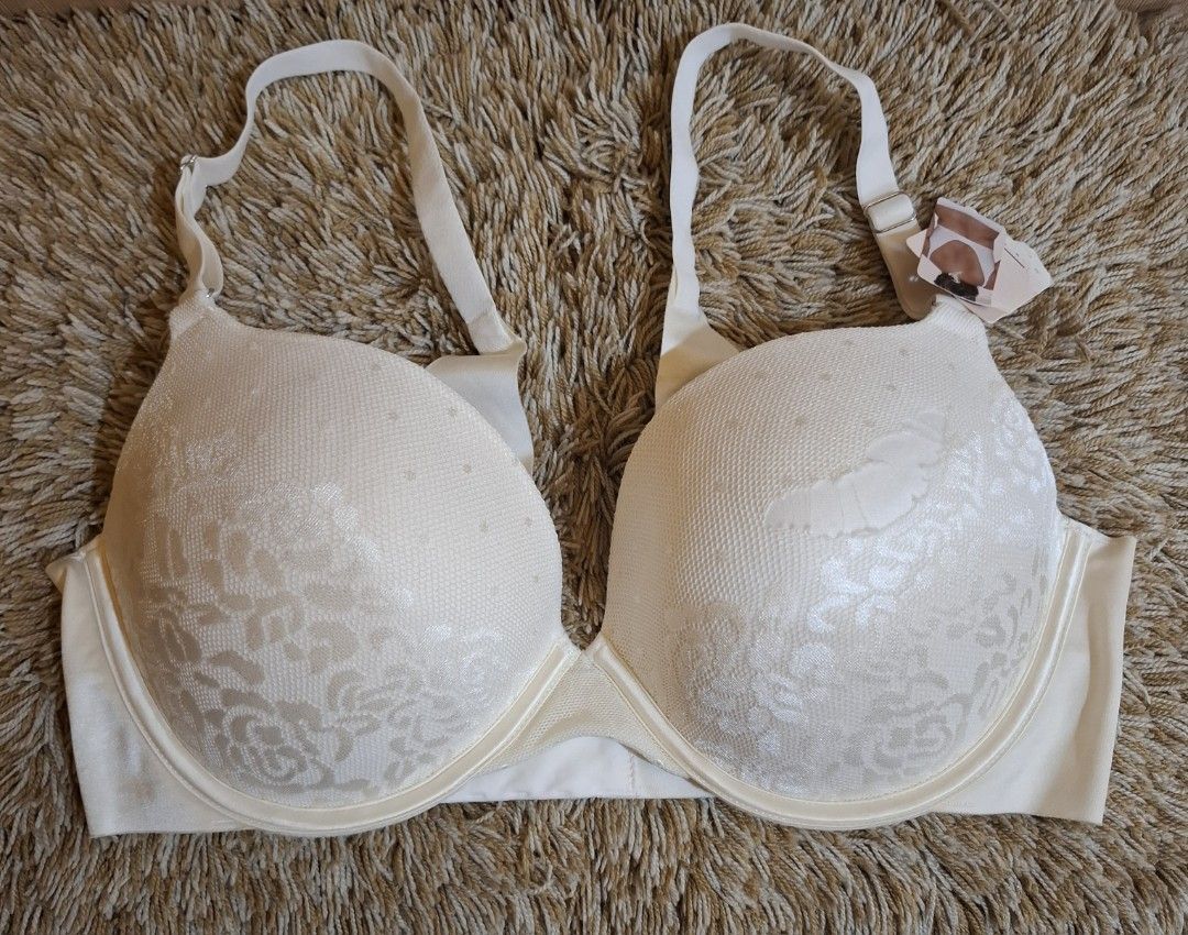 Secret Treasures Wire Padded Bra 38C (Category: Undergarments & Loungewear) located in Rizal. Submitted by kline13 (Listing ID 1419696922, Image 1). Description: - Secret Treasures bra in cream color - Features delicate lace design - Size: 38C - Made in Bangladesh - Adjustable straps - Hook-and-eye closure - Material: Nylon and spandex blend - Care: Hand wash with like color Brand new w/ tag and flaw.