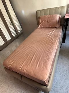 (Category: ) located in . Submitted by sharonval44297 (Listing ID 1419665316, Image 1). Description: .