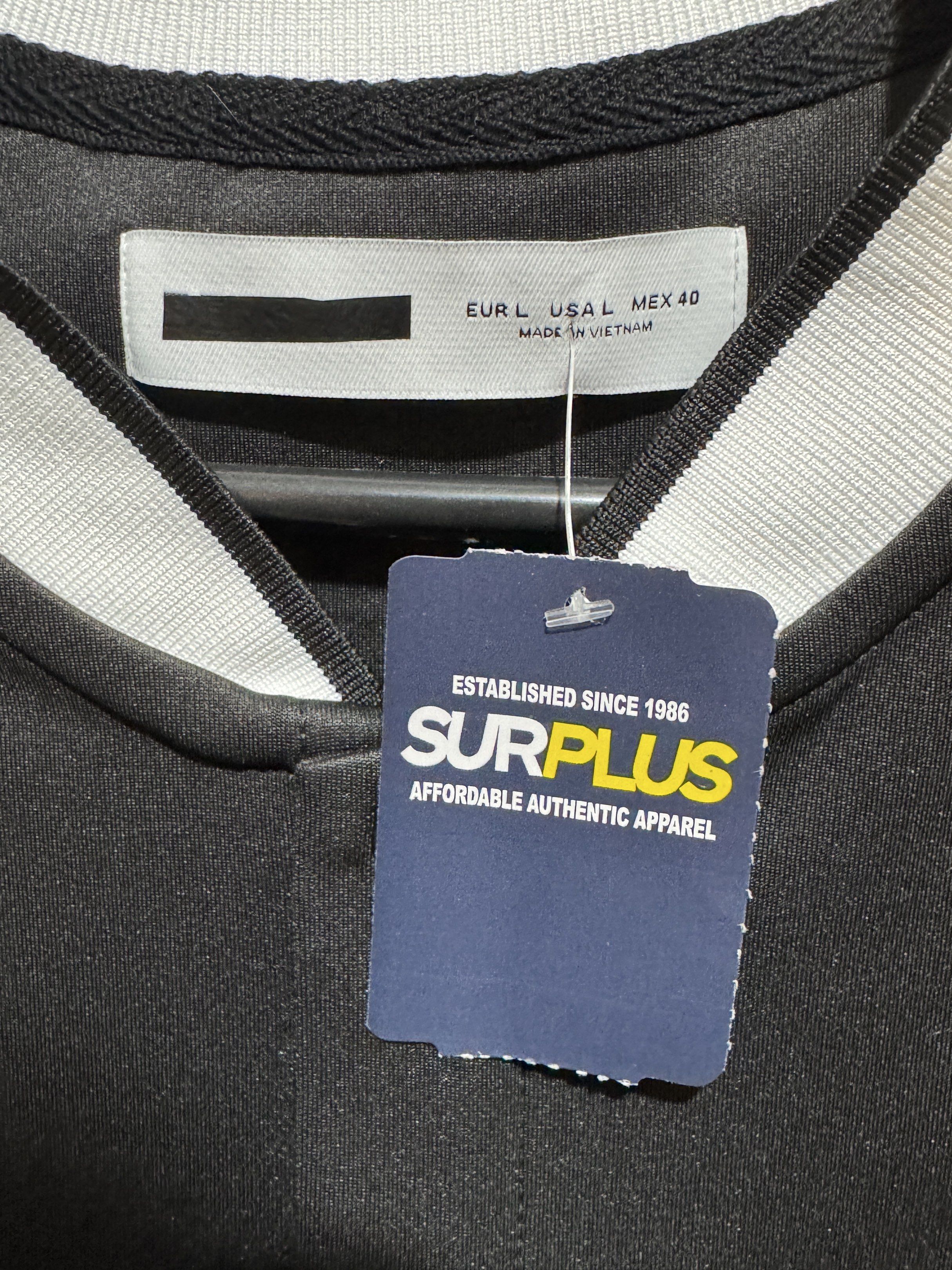 Surplus Match Point Oversized Crop Baseball Shirt - Size L (Category: Tshirts & Polo Shirts ) located in Manila. Submitted by prcsabby (Listing ID 1419672939, Image 3). Description: No asking for last price please! - Brand new, never used - White accents on collar, sleeves, and hem - Front print: "Smash 1986" and "Match Point" - Button-up closure - Size: L - Bought from SM Surplus Online RFS: Size is too big for my liking :(.