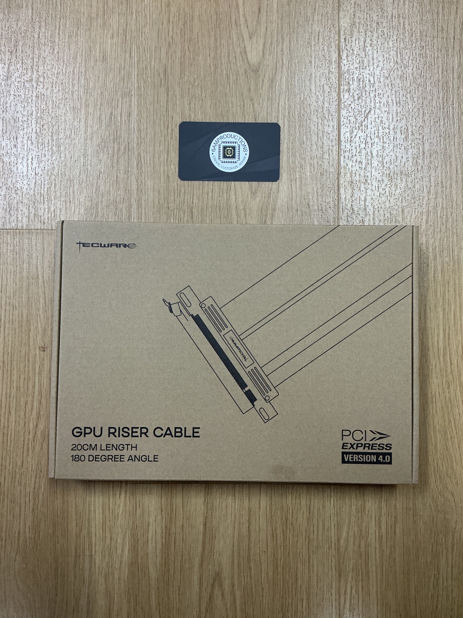 (BNIB) Tecware GPU Riser Cable 20cm 180 Degree Angle, Computers & Tech ...
