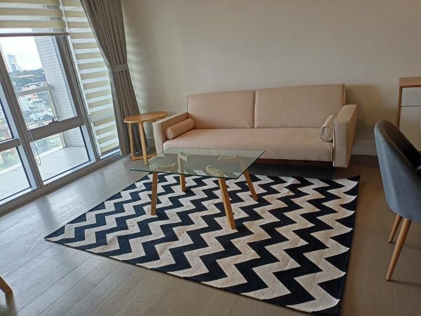 The Proscenium Residences 2 Bedrooms for RENT (Category: Apartments & Condos) located in Makati City. Submitted by lemontreerealestateinc. (Listing ID 1419610761, Image 3). Description: PROPERTY CODE: CRD23201 🏢 The Proscenium Residences 📍 Rockwell Center, Makati City Unit Details: • 2 Bedrooms • 121 Square Meter • Furnished • 1 Parking Slot • Php 160,000 FOR INQUIRIES: 📞 +63 939 930 2858 📧 inquiry@lemontree.com.ph 🌐 www.lemontree.com.ph Dis