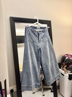 (Category: ) located in . Submitted by 2nd.handdd (Listing ID 1419552133, Image 1). Description: .