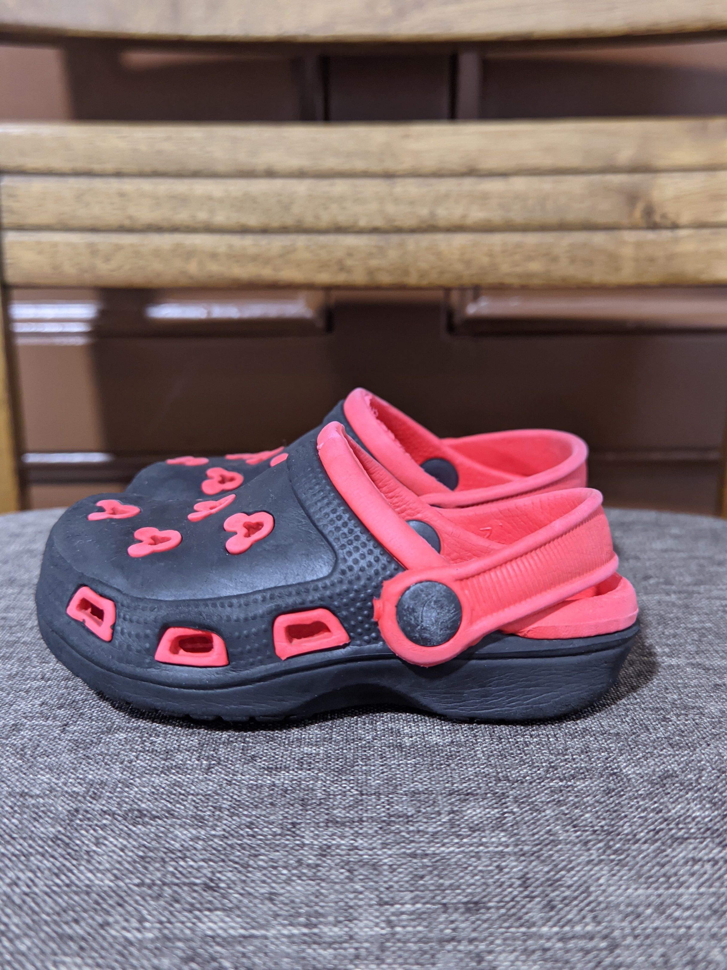 Toddler Clogs (Croc-Like) Mickey Mouse design, black/red (Category: Babies & Kids Fashion) located in Cavite. Submitted by mommyd.clutter (Listing ID 1419599308, Image 2). Description: ➡️size: C21, 13cm ➡️crocs inspired ‼️ Please manage your expectations as these items are pre-loved/used..