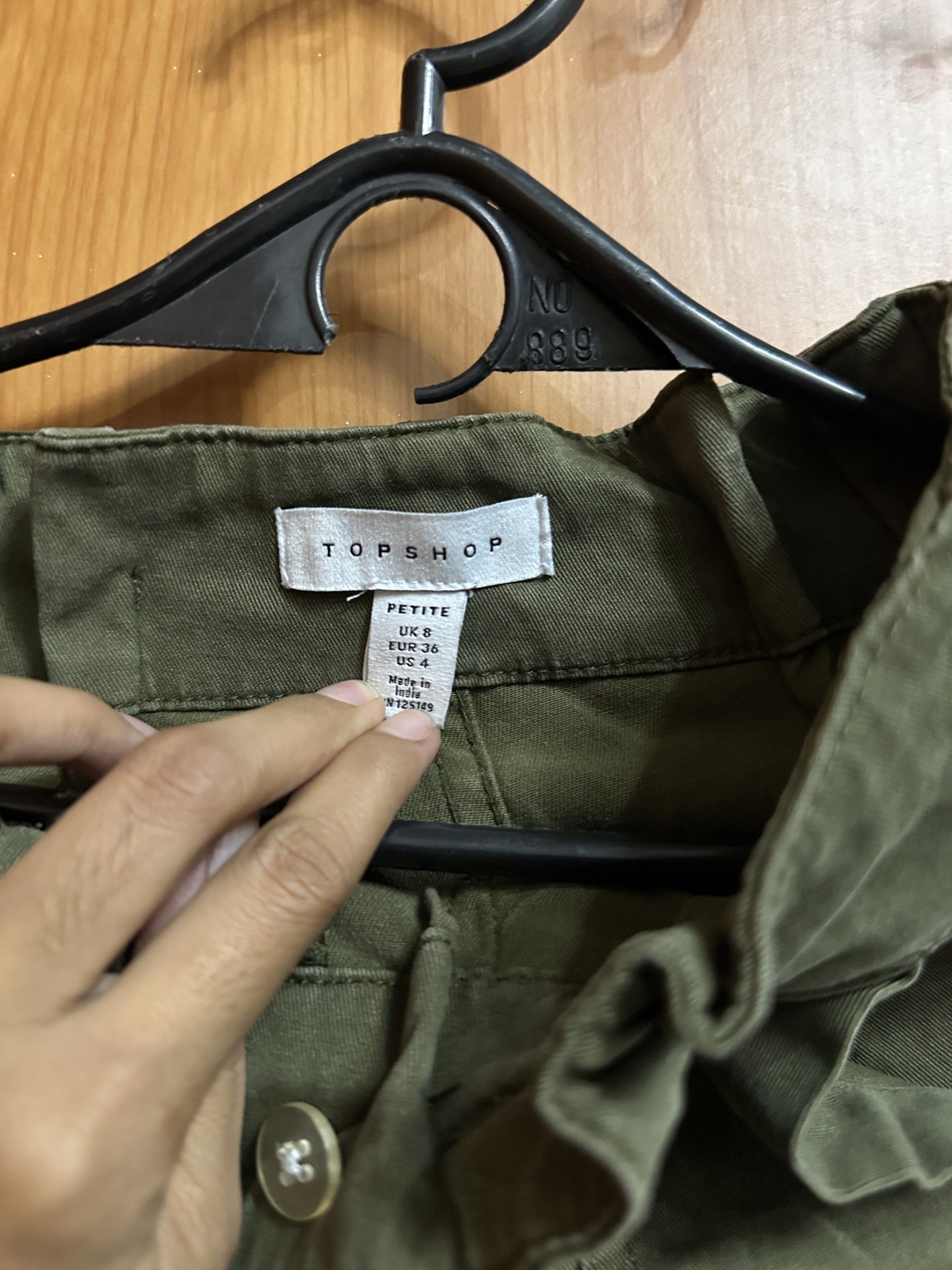 Topshop Petite Green Pants (Category: Other Bottoms) located in Manila. Submitted by _lovedbyurstrully (Listing ID 1419627163, Image 2). Description: - Topshop Petite pants - Size: UK 8 / EUR 36 - Color: Muted green - Features: Gathered waist, button closure, pockets - Made in the Philippines.