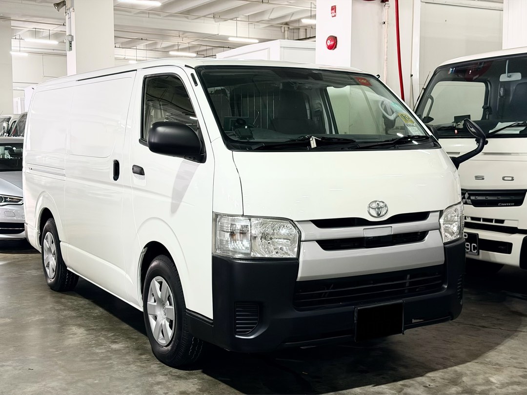 Auto Hiace Toyota Hiace 2.8 DX Auto, Cars, Commercial Vehicles, Used on Carousell