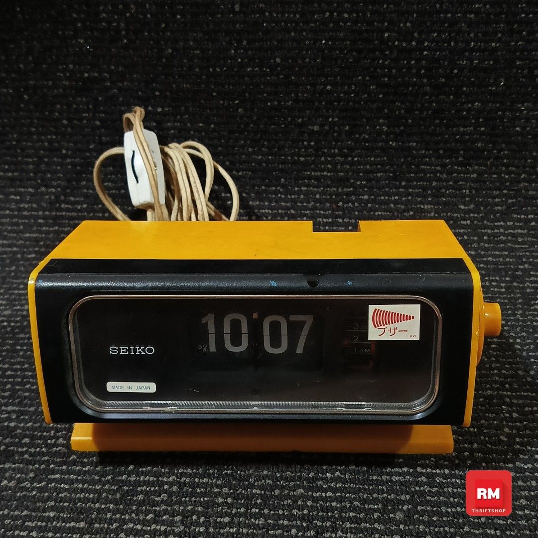 Vintage Seiko Flip Clock | F1 (Category: Clocks) located in Meycauayan. Submitted by redmants2011 (Listing ID 1419638518, Image 1). Description: Tested working As is 110V Japan Price Fixed Flash Express.