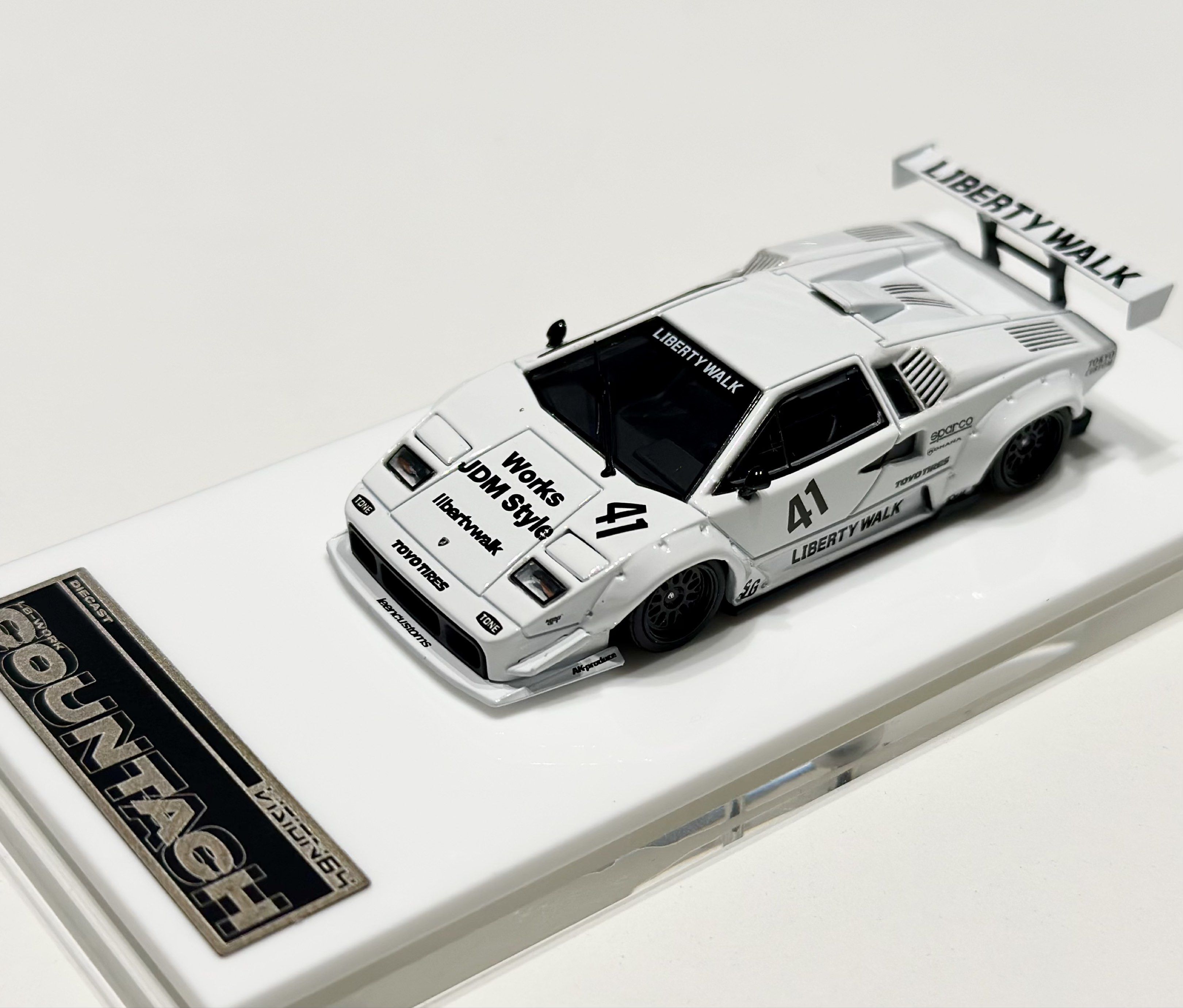 Vision64 1/64 Liberty Walk LB- Works Countach in White Diecast, Hobbies ...
