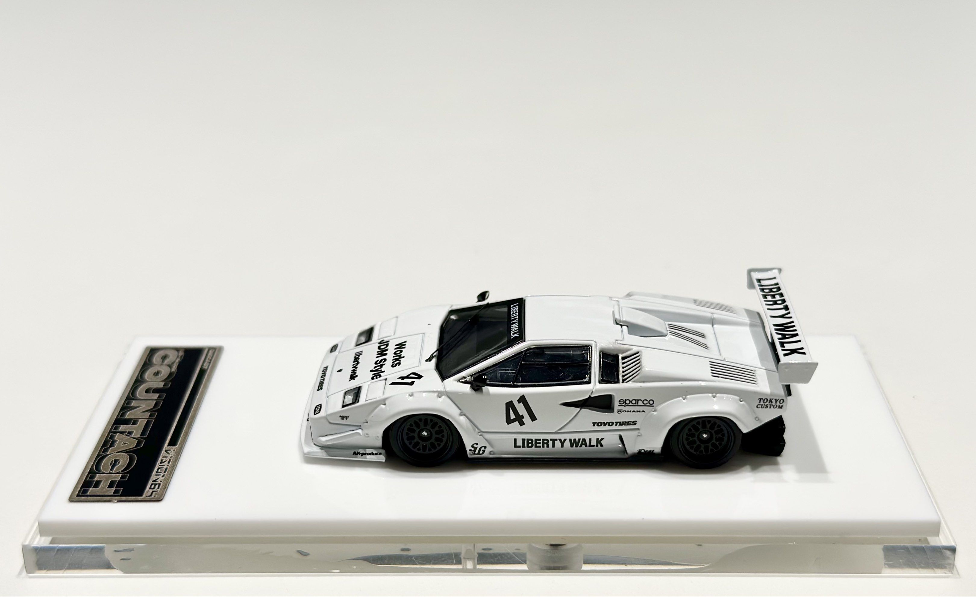 Vision64 1/64 Liberty Walk LB- Works Countach in White Diecast, Hobbies ...