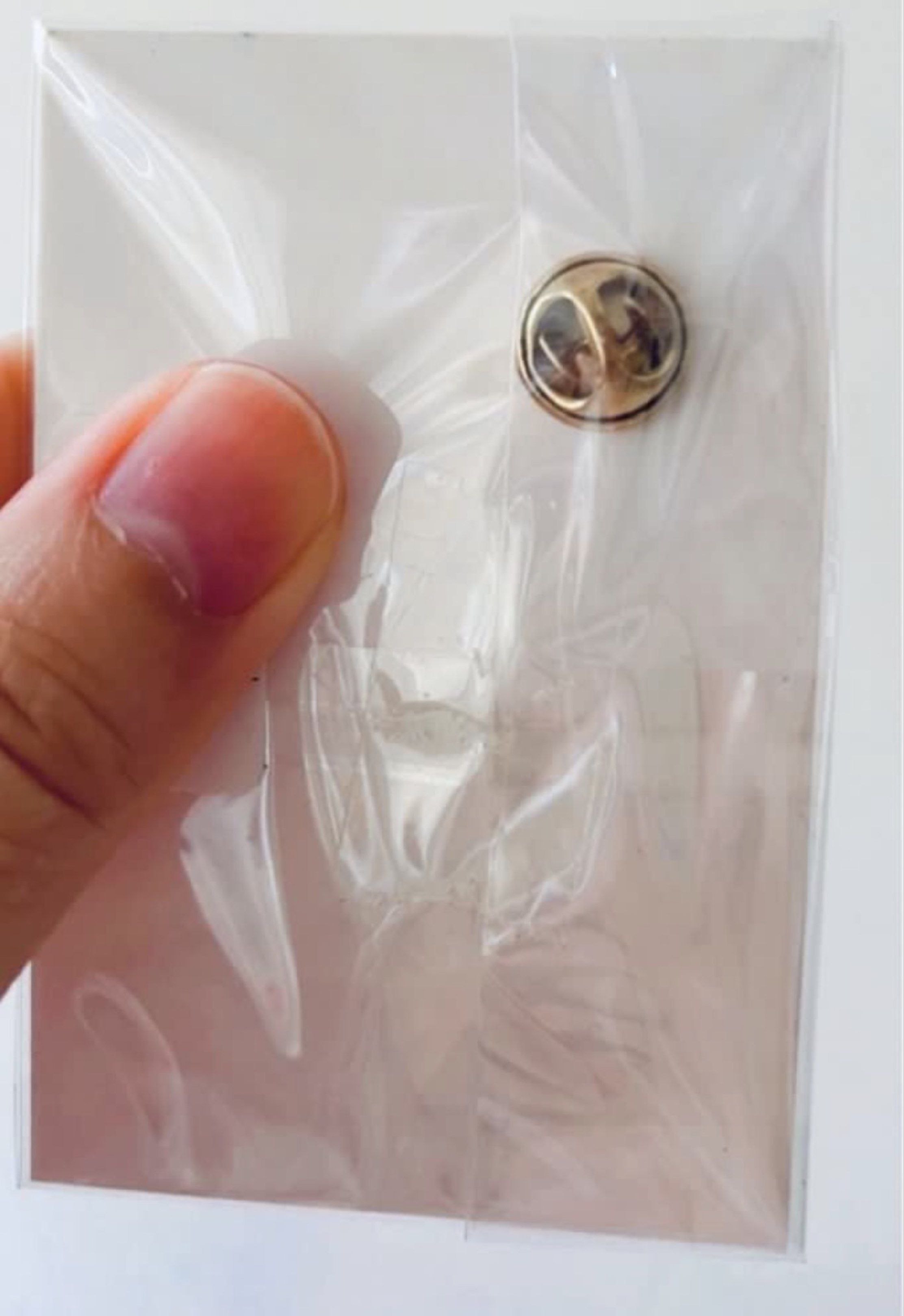 🧧獨家🧧限量現貨💮祝福御守襟章 心口針 🐰兔仔公仔 🐱貓仔公仔 達摩公仔 賀年裝飾 和風 新年飾物 開運飾物 手作飾物 學業御守 戀愛御守 健康御守 家居佈置裝飾 新年佈置 風水生肖 新年禮物 賀年禮品 LUCKY NEW YEAR ACCESSORY CHINESE STYLE LUNAR LUCKY CHARM NEW YEAR DECORATIONS GIFT （分類：郵票及印刷品）位於 Hong Kong。 由 swroom 提交（商品編號 1419919447，圖片 7）。簡介： 🚚 🎁 只限郵寄運送 🎁 ▫️▫️商品詳情▫️▫️ 🛍 $38 個 ，$70 兩個，全新 ❣️ 節日銷情迅速請早訂購售完即止❣️ 🛍更多最新禮品玩具 follow us ： carousell.com/swroom ▫️▫️購買付款詳情 ▫️▫️ 📥 請 INBOX PM下單購買須提供以下資料 ： 1. 選擇付款方式 : PAYME / FPS / ALIPAYHK 2. 選擇郵