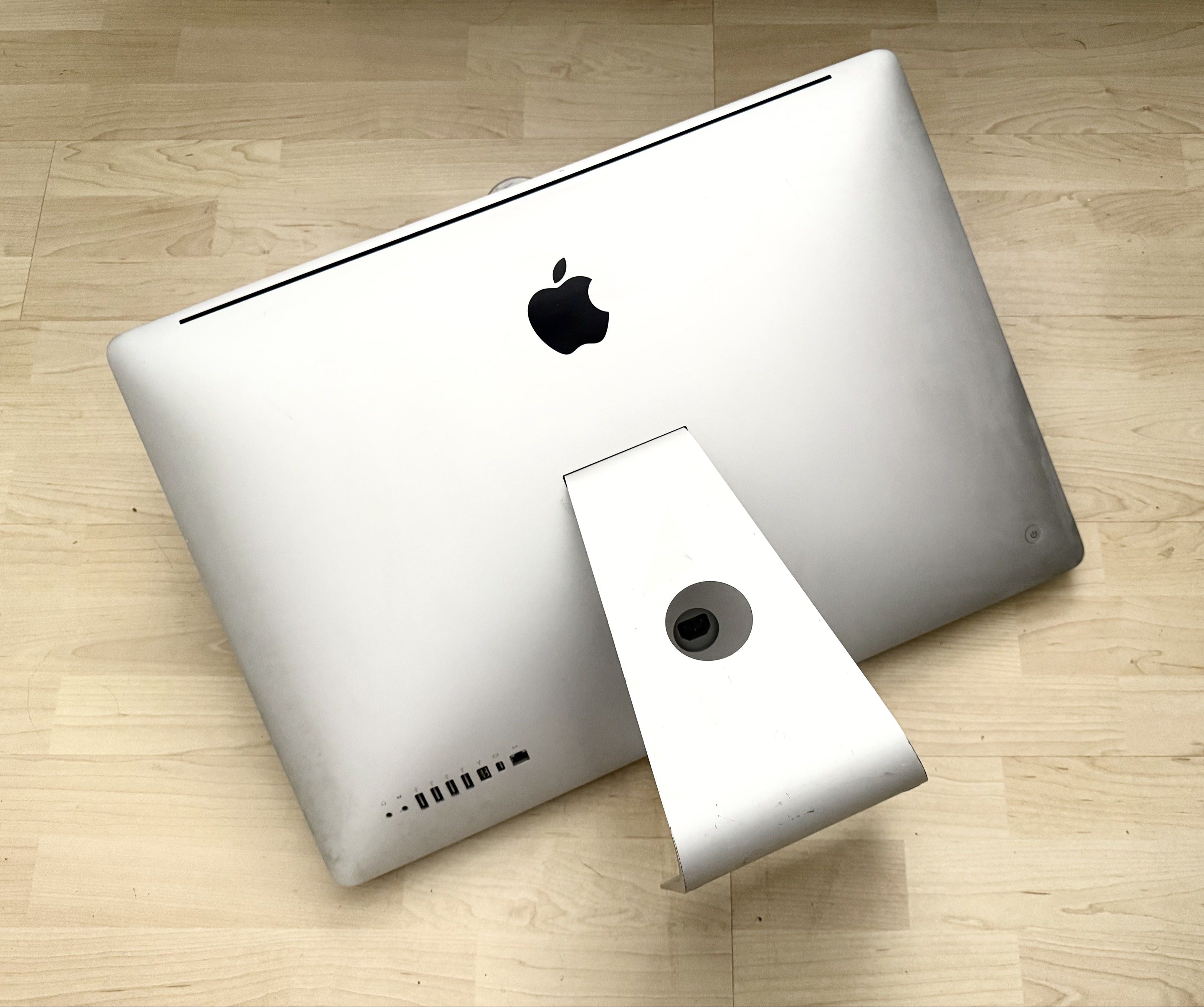Apple iMac 27-inch65561094566913111