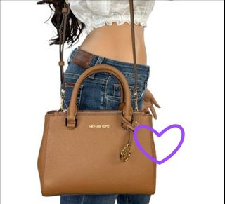 (Category: ) located in . Submitted by prezzylicious (Listing ID 1379220294, Image 1). Description: .