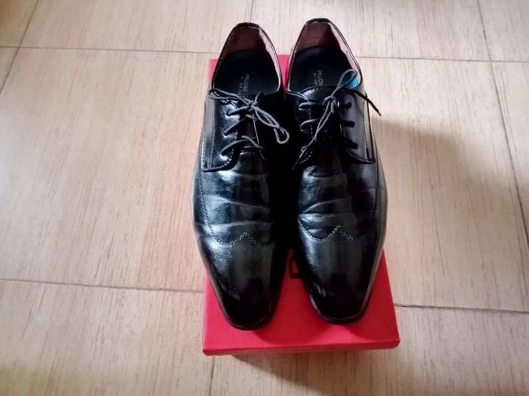 Black Leather Dress Shoes (Category: Dress Shoes) located in Cainta. Submitted by kovictorm (Listing ID 1419822692, Image 2). Description: Formal shoes color black w/lace with box .