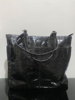(Category: ) located in . Submitted by preloved_stellar27 (Listing ID 1419956014, Image 1). Description: .