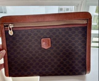 (Category: ) located in . Submitted by luxurious00 (Listing ID 1419801585, Image 1). Description: .