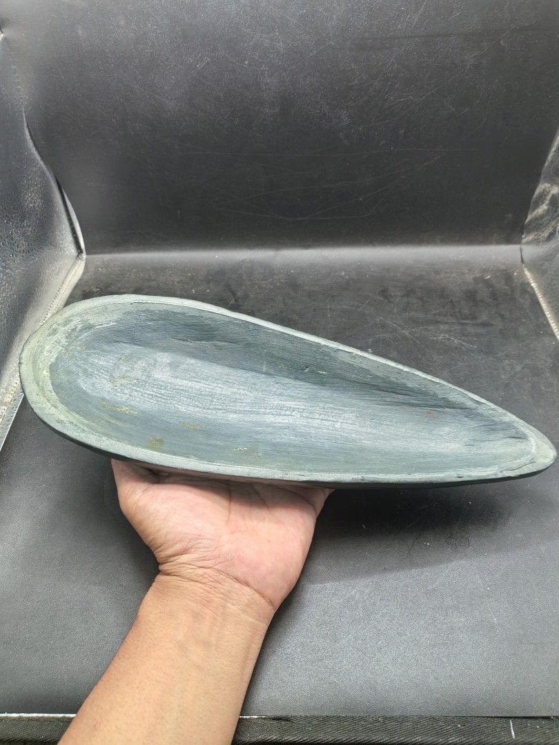 Ceramic Decorative Dish (Category: Other Kitchenware & Tableware) located in Cebu City. Submitted by dudes_villanueva (Listing ID 1419809373, Image 3). Description: Ceramic Decorative Dish 📌In excellent condition L11.75xW4.25xH1.75 in .