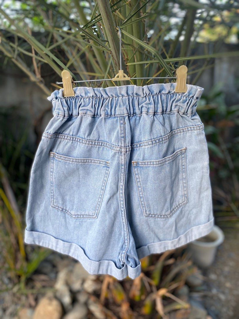 Cotton On High rise paperbag short (Category: Shorts) located in Cabanatuan. Submitted by topandbottomph (Listing ID 1419871102, Image 2). Description: Cotton on high rise paperbag short Good condition Size: 24-27 Length: 14 ₱299 MOP: Gcash, Mari Bank , BDO MOD: J&T 📌Cabanatuan City PM for inquiries 💌.
