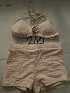 (Category: ) located in . Submitted by k8tieee (Listing ID 1419852639, Image 1). Description: .
