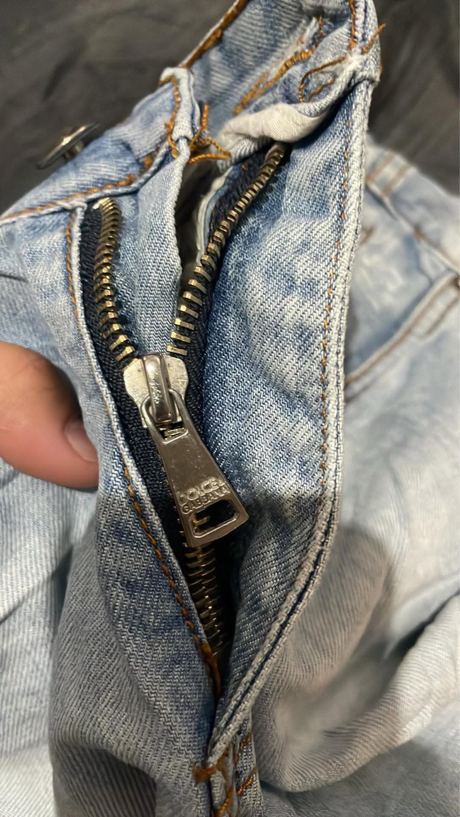 Dolce & Gabbana Light Wash Jeans (Category: Jeans) located in Manila. Submitted by rukasuu (Listing ID 1419946518, Image 3). Description: - Authentic Dolce & Gabbana jeans - Light wash - Features D&G logo on button and zipper - Leather patch on back - Made in Italy - Size 16.