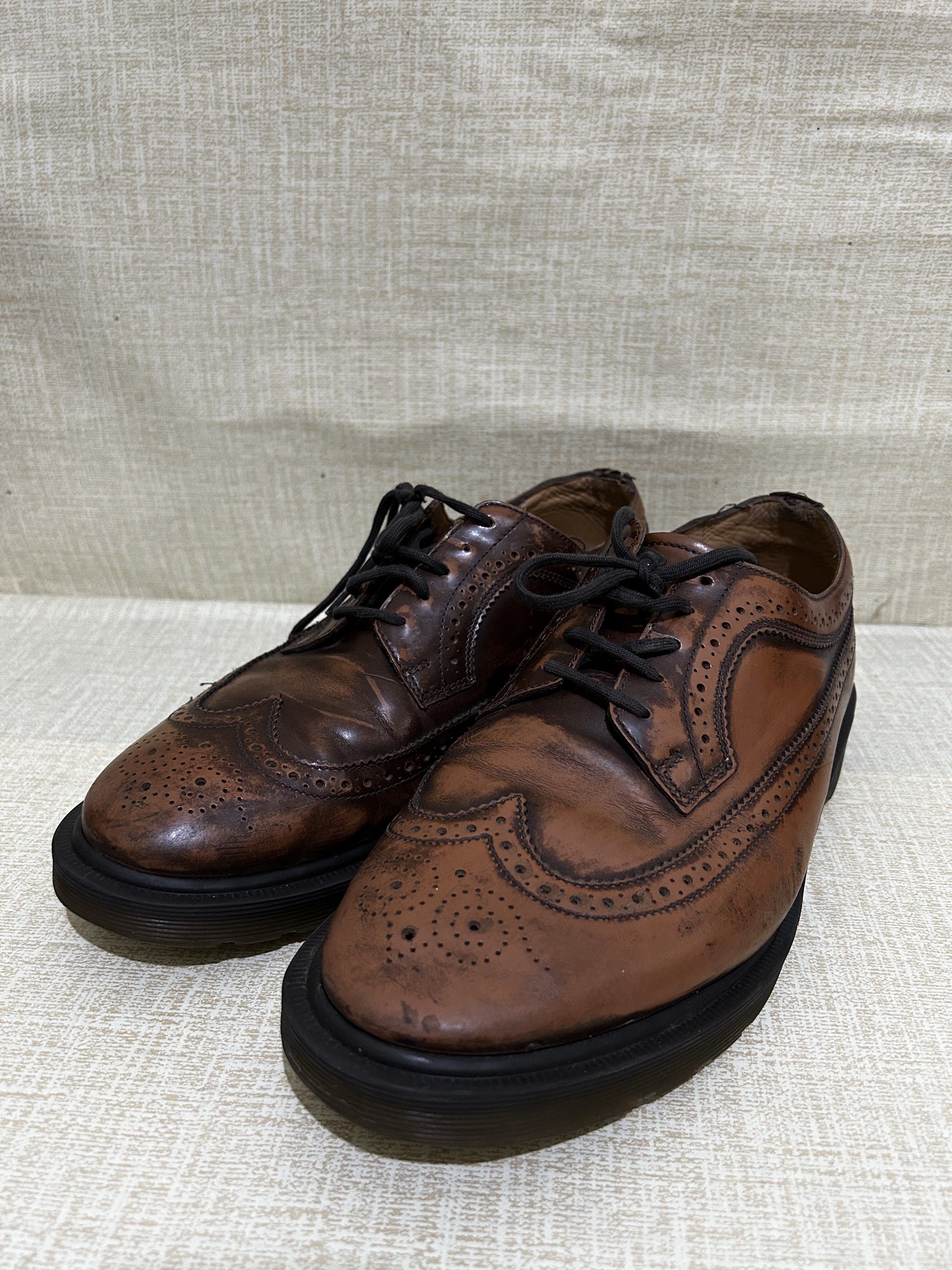(England) Dr. Martens Borgue Wingtip Brown 42 docmart zara clarks bally ...