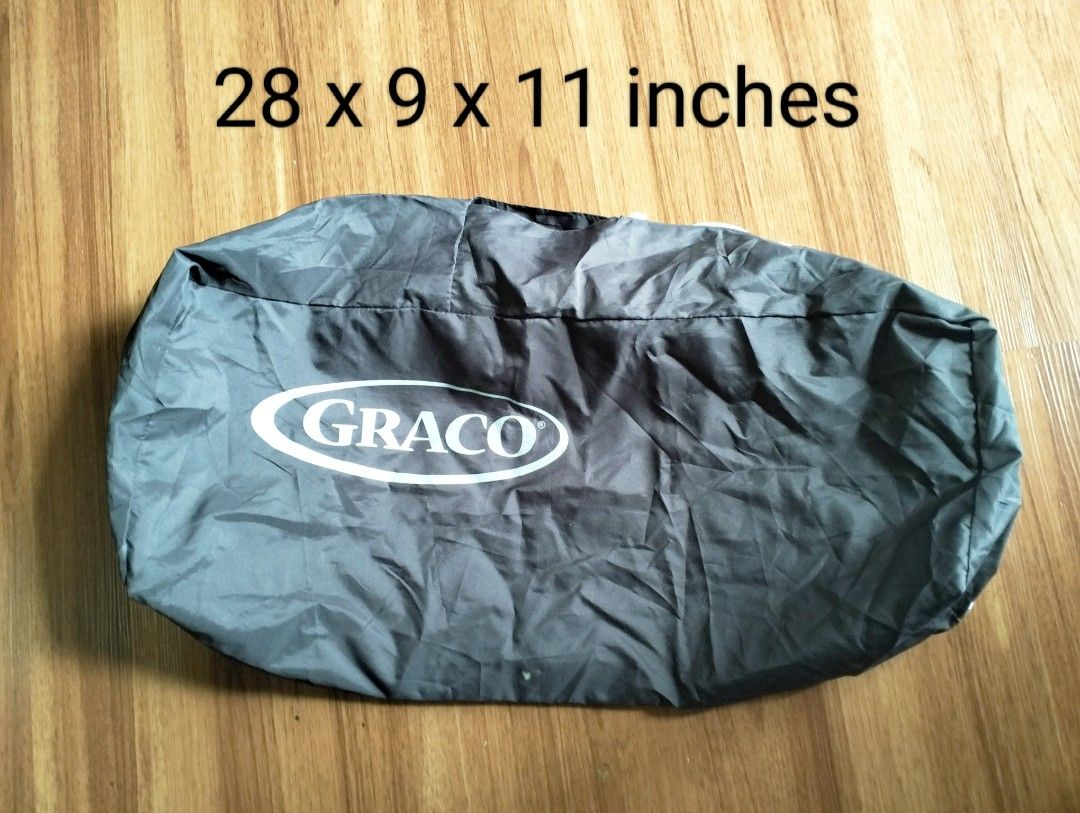 Graco Dust Bag (Pang stroller/crib) (Category: Strollers) located in Baguio. Submitted by toys_of_yesteryear (Listing ID 1419834185, Image 1). Description: 📌loc. Baguio 📌Graco dust bag, size nasa photo. used, no flaws. note: for graco stroller/crib or its accessories - Dimension is provided so you can check if kasya yung items nyo sa dust bag. *Black actual color - Graco stroller dust bag - Color: Black - Features the Graco logo - Dimensions: 2
