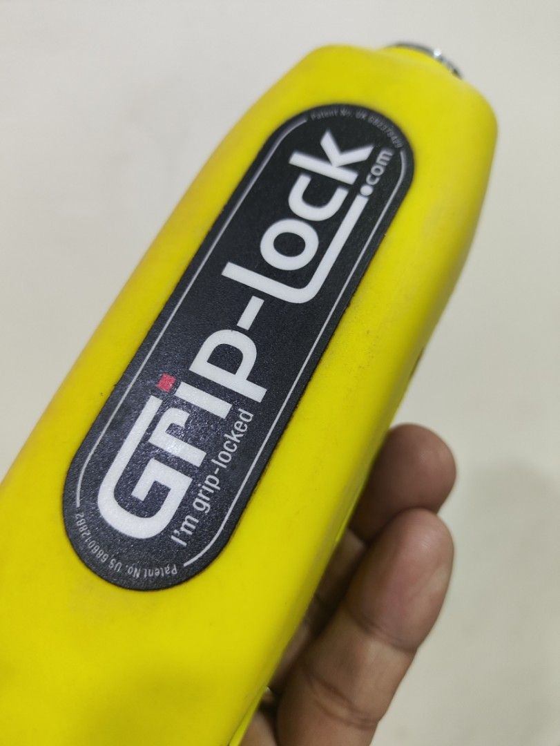 Grip Lock original (motorcycle lock) (Category: Other Motorcycles Parts and Accessories) located in Malabon City. Submitted by CapHero (Listing ID 1419865965, Image 1). Description: nabili ko sya ng 2500 no issue sign of usage lang 1 key.
