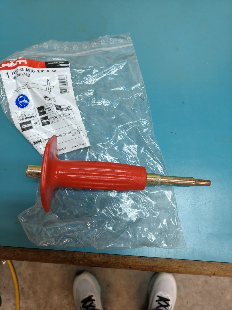 "HILTI" HSD-G drop in anchor setting tool (Germany), brand new in original packaging (Category: Home Improvement Tools & Accessories) located in Singapore. Submitted by prospecelectronicsengrg (Listing ID 1419791968, Image 3). Description: HSD-G drop in anchor setting tool, brand new in original packaging Brand : "HILTI" Country : Germany Hilti No. : 243742 Model : HSD-GM10, 3/8 " x 40 Price : S$46.00.