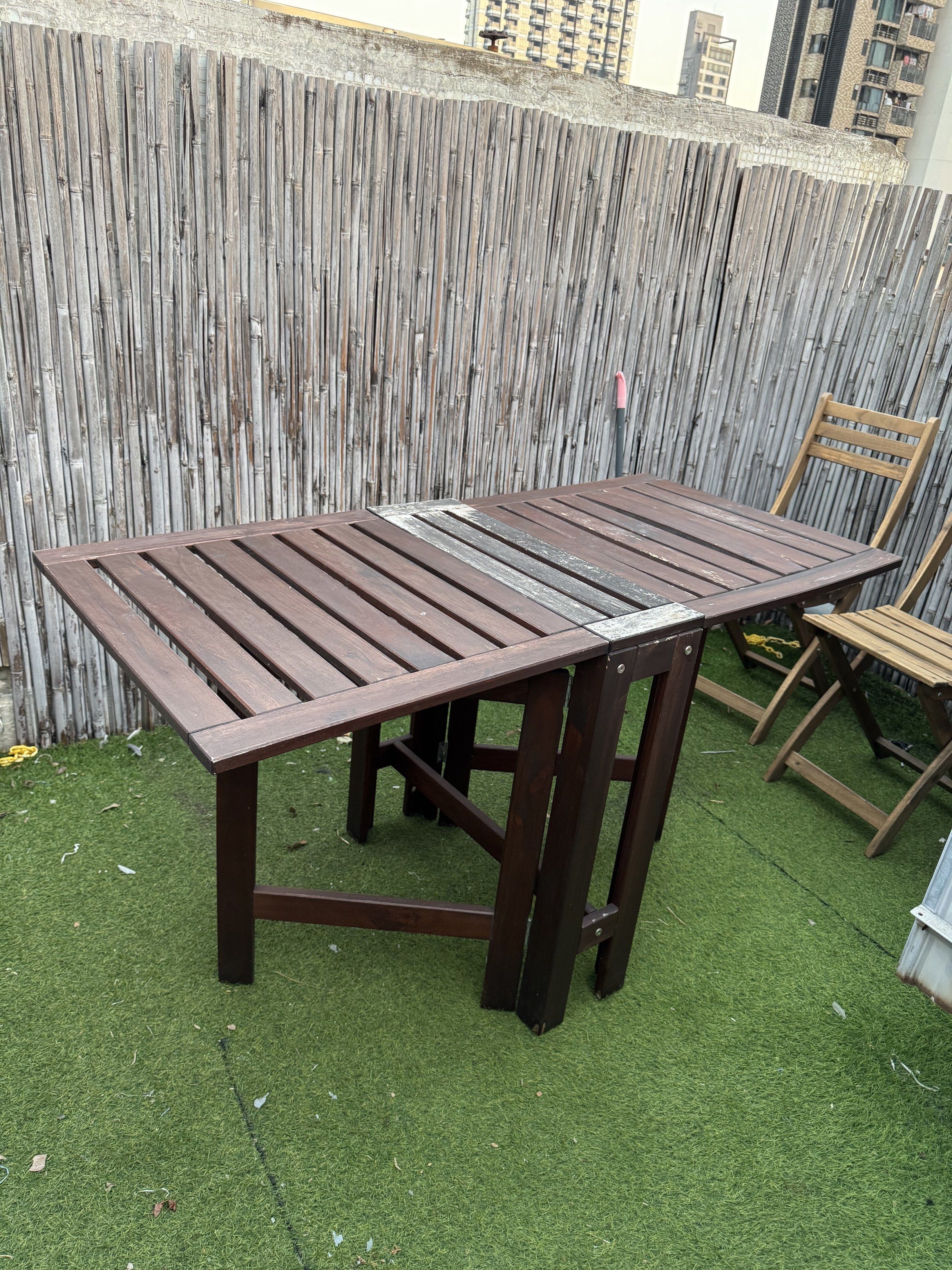 IKEA APPLARO Outdoor Wooden Folding Table 户外木摺枱, 傢俬＆家居, 戶外家具 - Carousell