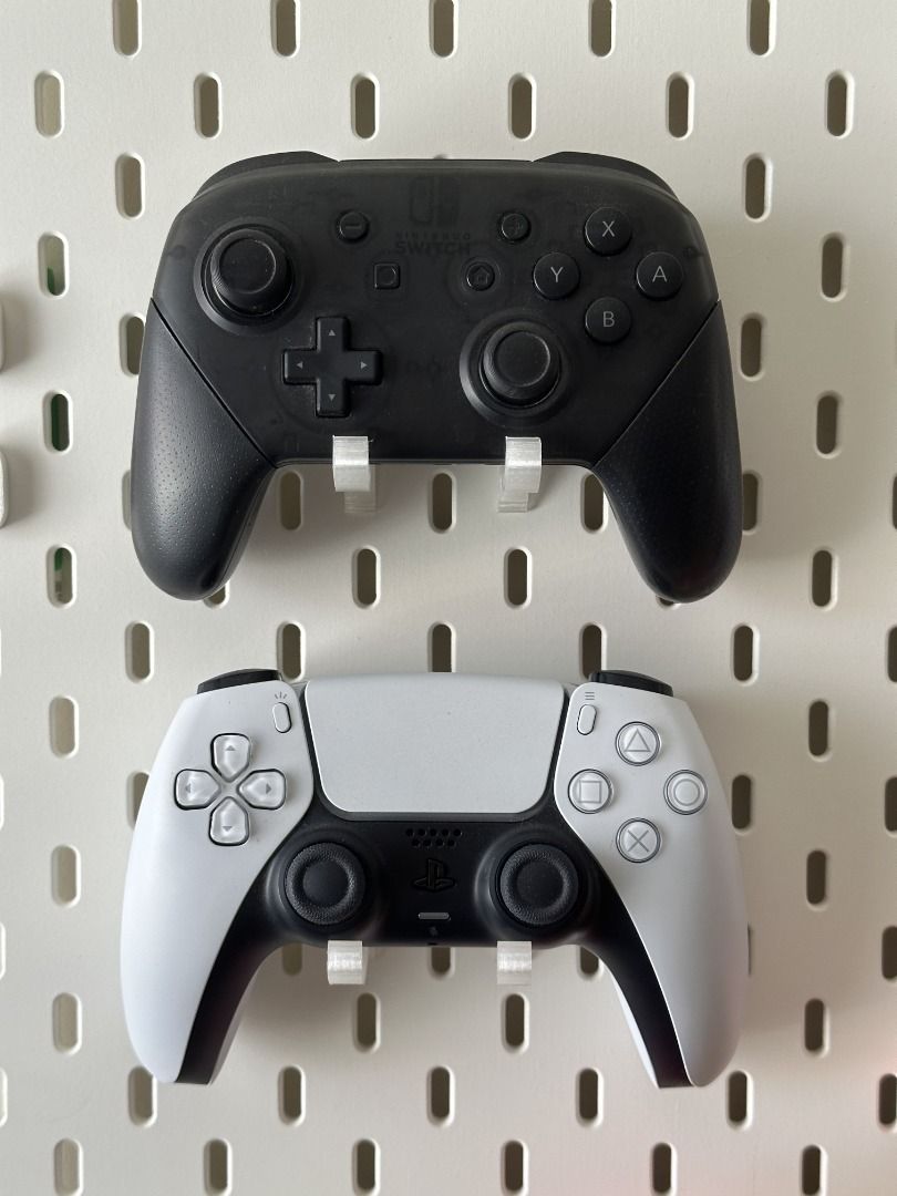IKEA Skadis Controller Hook – Fits PS, Xbox, Switch (Category: Cases & Covers) located in Mandaluyong City. Submitted by heyitslaaaance (Listing ID 1419827781, Image 1). Description: Upgrade your gaming setup with the Skadis Controller Claw V1, specifically designed for the IKEA Skadis pegboard. This minimalist and durable mount holds your controllers securely while keeping your space clean and visually appealing. 🔹 Features Universal compatibil