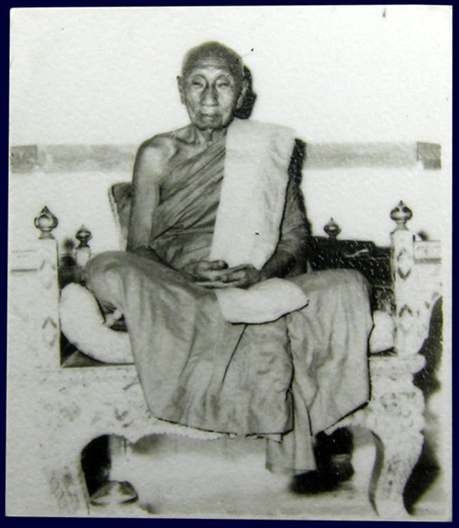 Loop Tai Lp Thap (Category: Religious Items) located in Singapore. Submitted by destinybudhistartifacts (Listing ID 1419948811, Image 3). Description: Monk: Mass Chanted Temple: Wat Krabok Kern Peung Year: BE2552 Sacred Photograph of Lp Thap, he is widely revered for his Metta Wax (Khii Phueng Metta), renowned for enhancing loving-kindness, charm, and positive attraction. This blessed photograph carries energies of metta, harmony, smooth relation