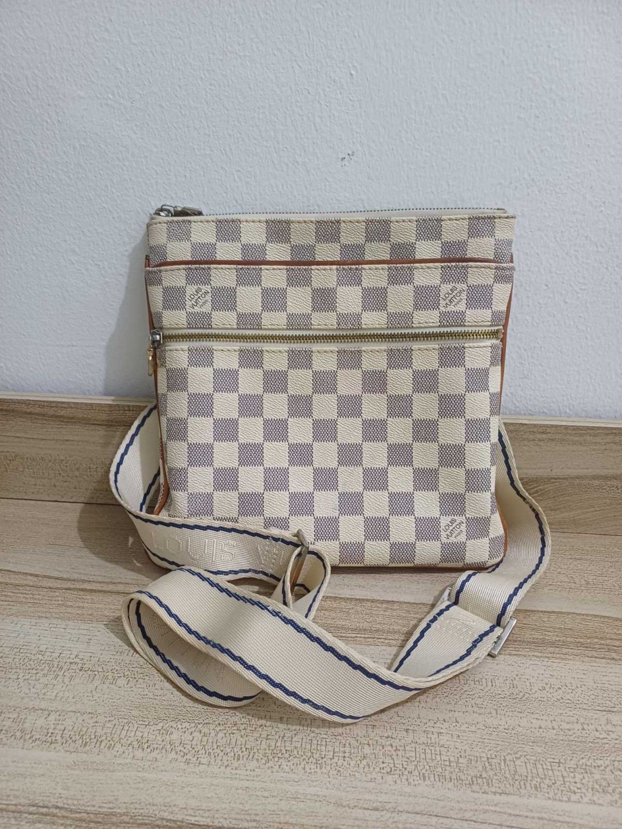 LV sling bag (Category: Luxury Bags & Wallets) located in Makati City. Submitted by nsmonlineshop (Listing ID 1419973051, Image 1). Description: Self authenticity.