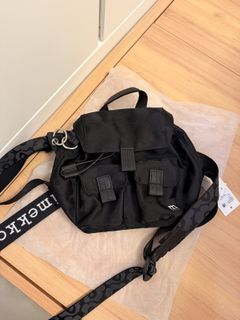 （分類：）位於 。 由 kathyhui84 提交（商品編號 1419913774，圖片 1）。簡介： 。