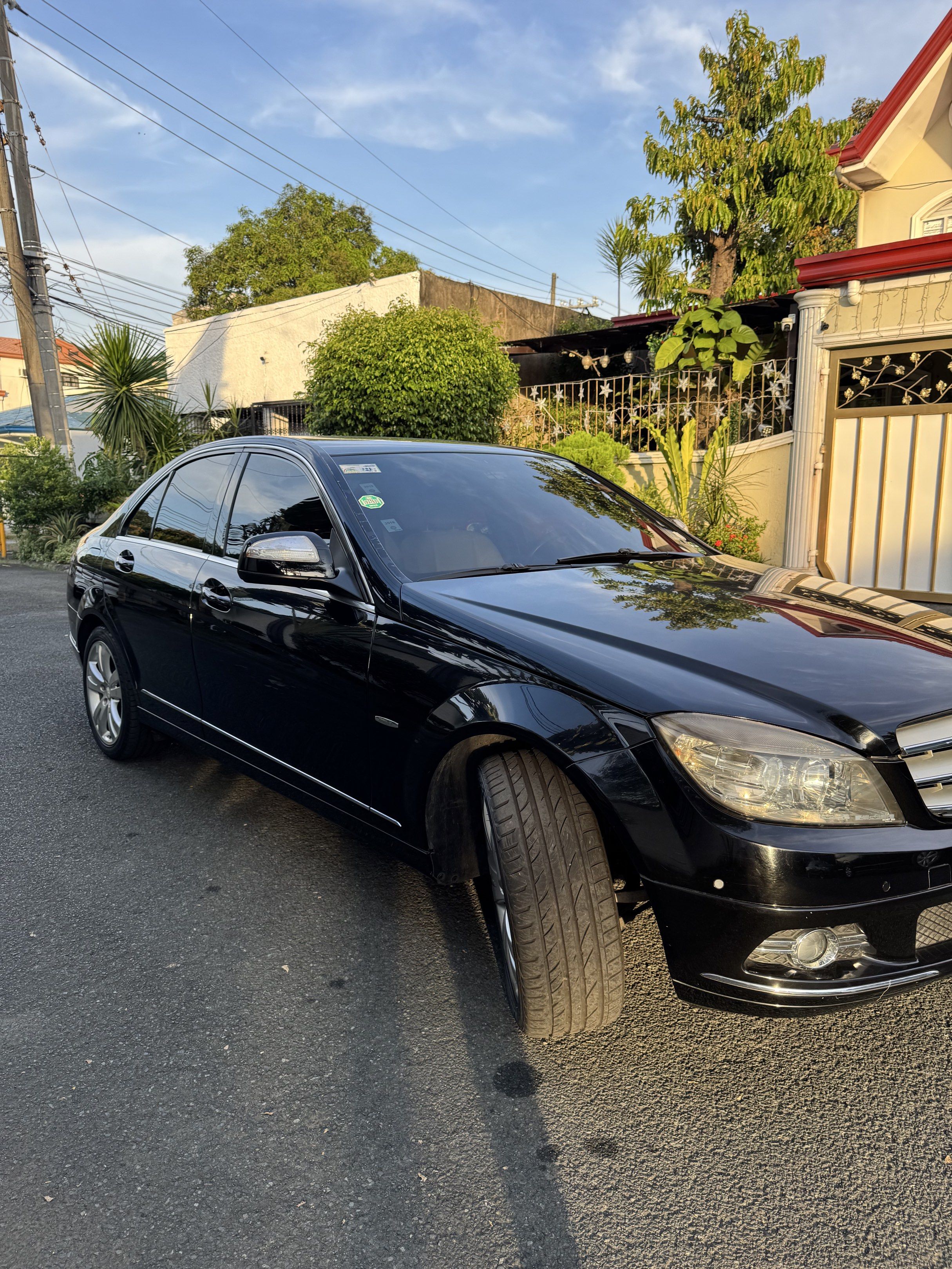 Mercedes-Benz C200 Kompressor (A) (Category: Used Cars) located in Las Pinas. Submitted by carvp (Listing ID 1419942538, Image 3). Description: Nego upon viewing Location: BF Homes Almanza Las Piñas.