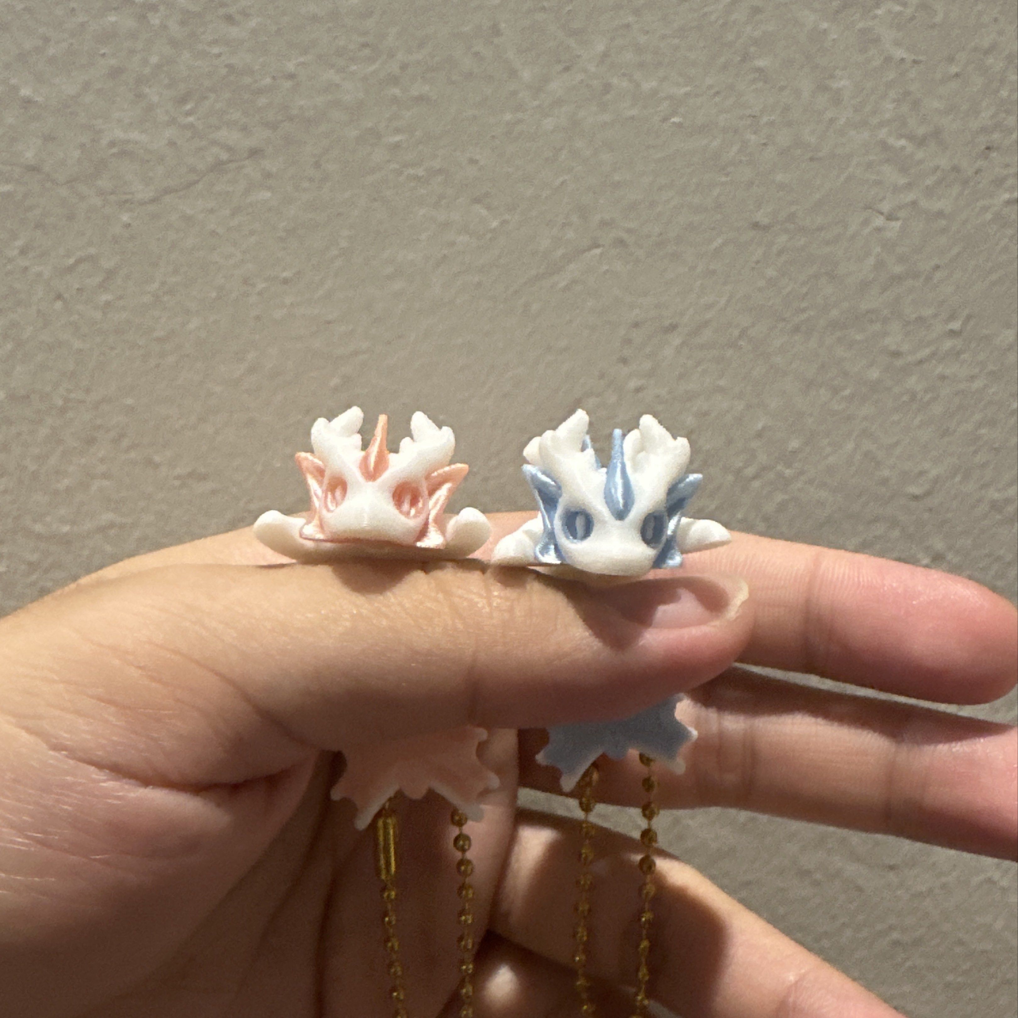 Mini Dragon Keychains (Category: Handmade Craft) located in Singapore. Submitted by eclair0_0 (Listing ID 1419917639, Image 1). Description: Say hello to our MINI DRAGONS!! Lucent studio's first drop, ideal for pairing with friends and sharing as gifts! Mailing available.