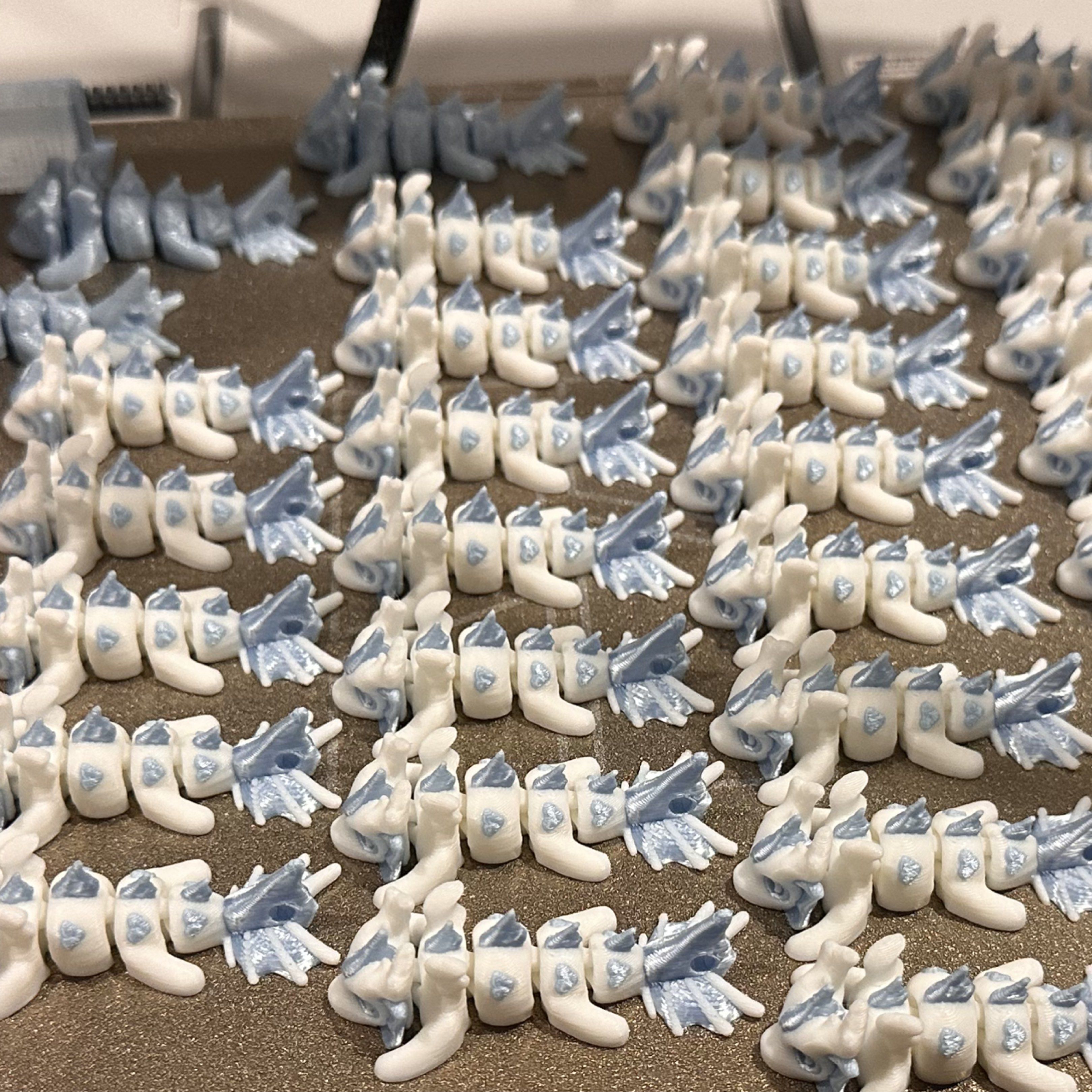 Mini Dragon Keychains (Category: Handmade Craft) located in Singapore. Submitted by eclair0_0 (Listing ID 1419917639, Image 3). Description: Say hello to our MINI DRAGONS!! Lucent studio's first drop, ideal for pairing with friends and sharing as gifts! Mailing available.
