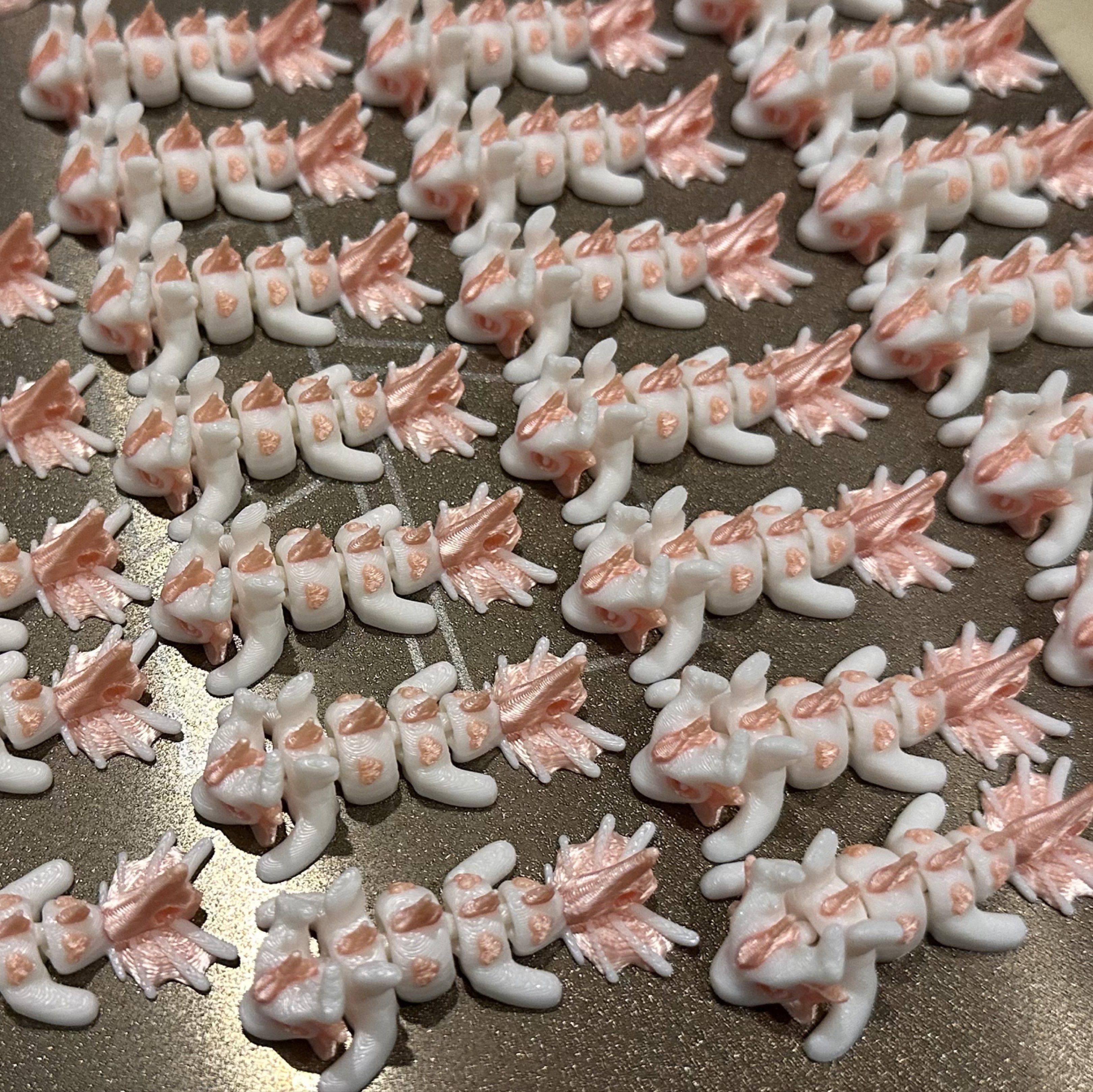 Mini Dragon Keychains (Category: Handmade Craft) located in Singapore. Submitted by eclair0_0 (Listing ID 1419917639, Image 2). Description: Say hello to our MINI DRAGONS!! Lucent studio's first drop, ideal for pairing with friends and sharing as gifts! Mailing available.