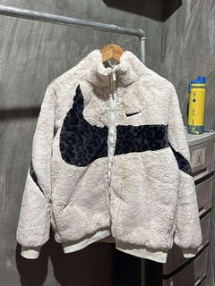 (Category: ) located in . Submitted by luckilythrift (Listing ID 1419829115, Image 1). Description: .