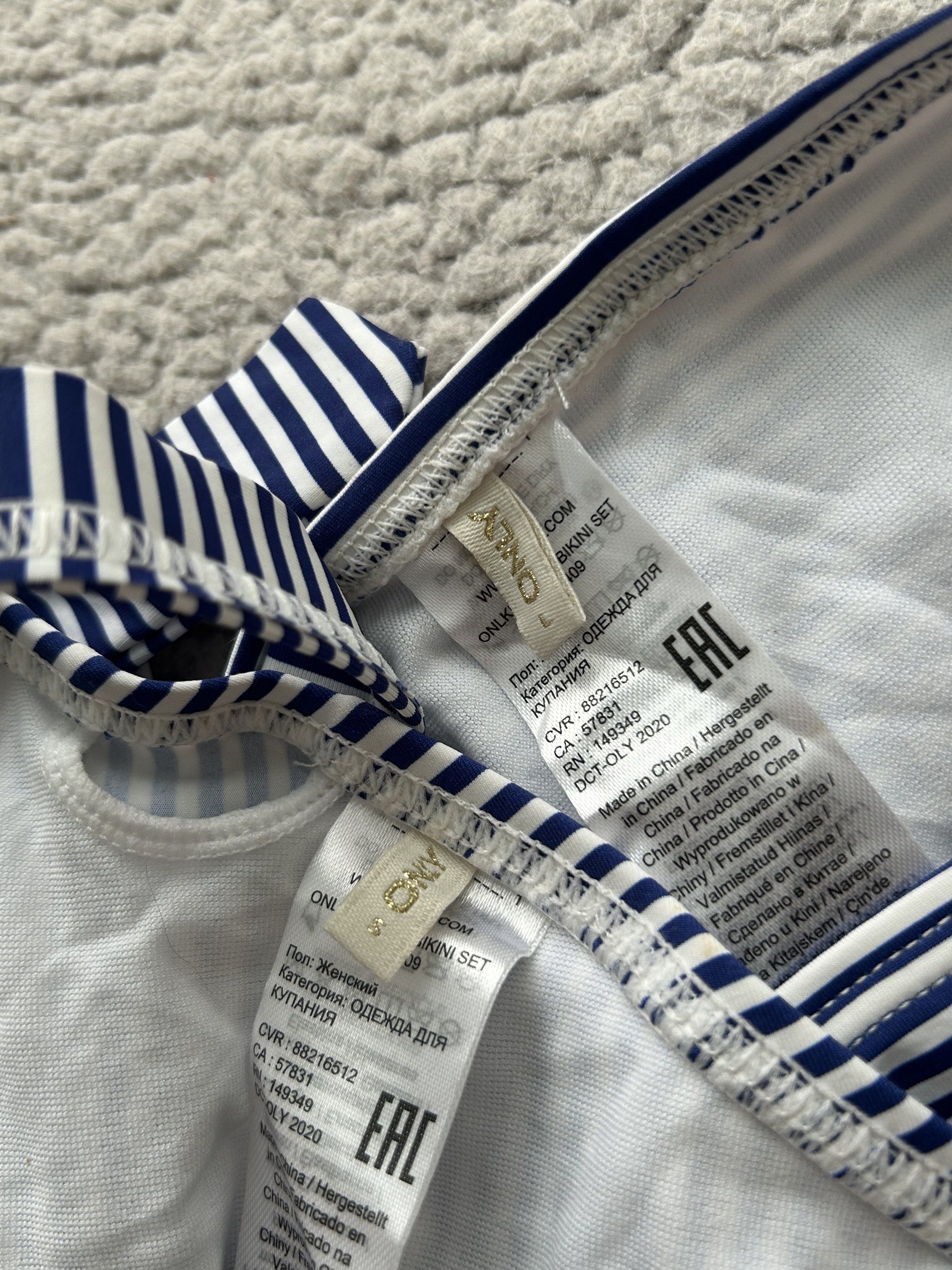 only striped two-piece swimsuit in navy/white (Category: Bikinis & Swimsuits) located in Rizal. Submitted by curatedbylima (Listing ID 1419953802, Image 2). Description: only striped two-piece swimsuit in navy/white - brand new - no pads, but replaceable naman ✨ best fits M-L PHP 200 modes of payment 💰 gcash 💰 gotyme 💰 maribank TERMS & CONDITIONS: 1. PAY WITHIN 24 HOURS. 2. ALL SALES ARE FINAL. 3. NO RETURNS, EXCHANGES OR REFUNDS WILL BE ACCEP