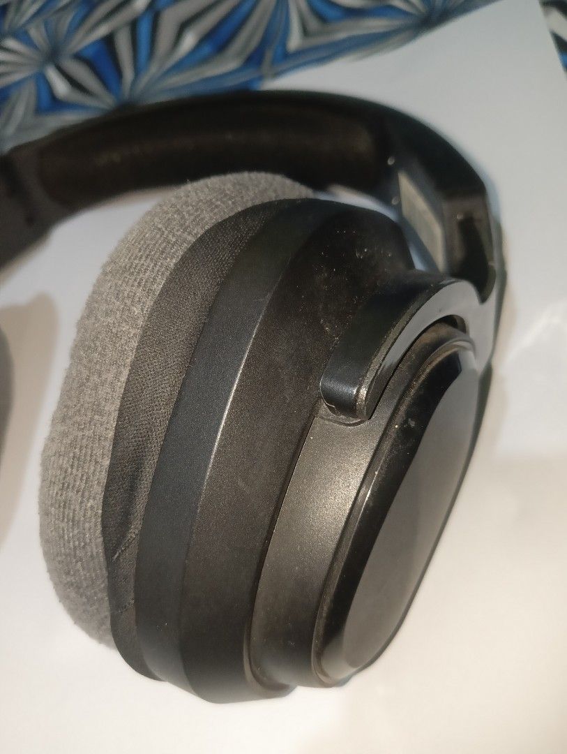 Rakk Limaya Trimode (Category: Headphones & Headsets) located in Magsingal. Submitted by mjviloria (Listing ID 1419790810, Image 3). Description: rfs declutter napalitan na ng battery to 2000mah mic still working bluetooth still working 3.5 aux still working.