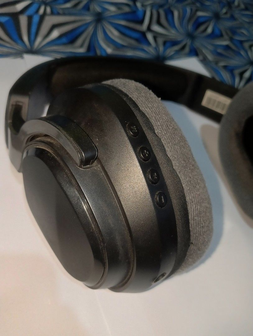Rakk Limaya Trimode (Category: Headphones & Headsets) located in Magsingal. Submitted by mjviloria (Listing ID 1419790810, Image 2). Description: rfs declutter napalitan na ng battery to 2000mah mic still working bluetooth still working 3.5 aux still working.