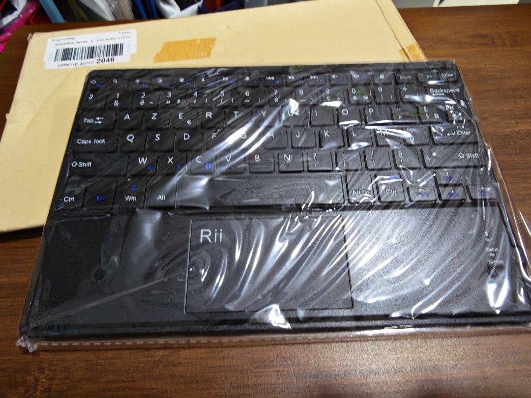 Rii Mini Bluetooth Keyboard with Touchpad, Computers & Tech, Parts ...
