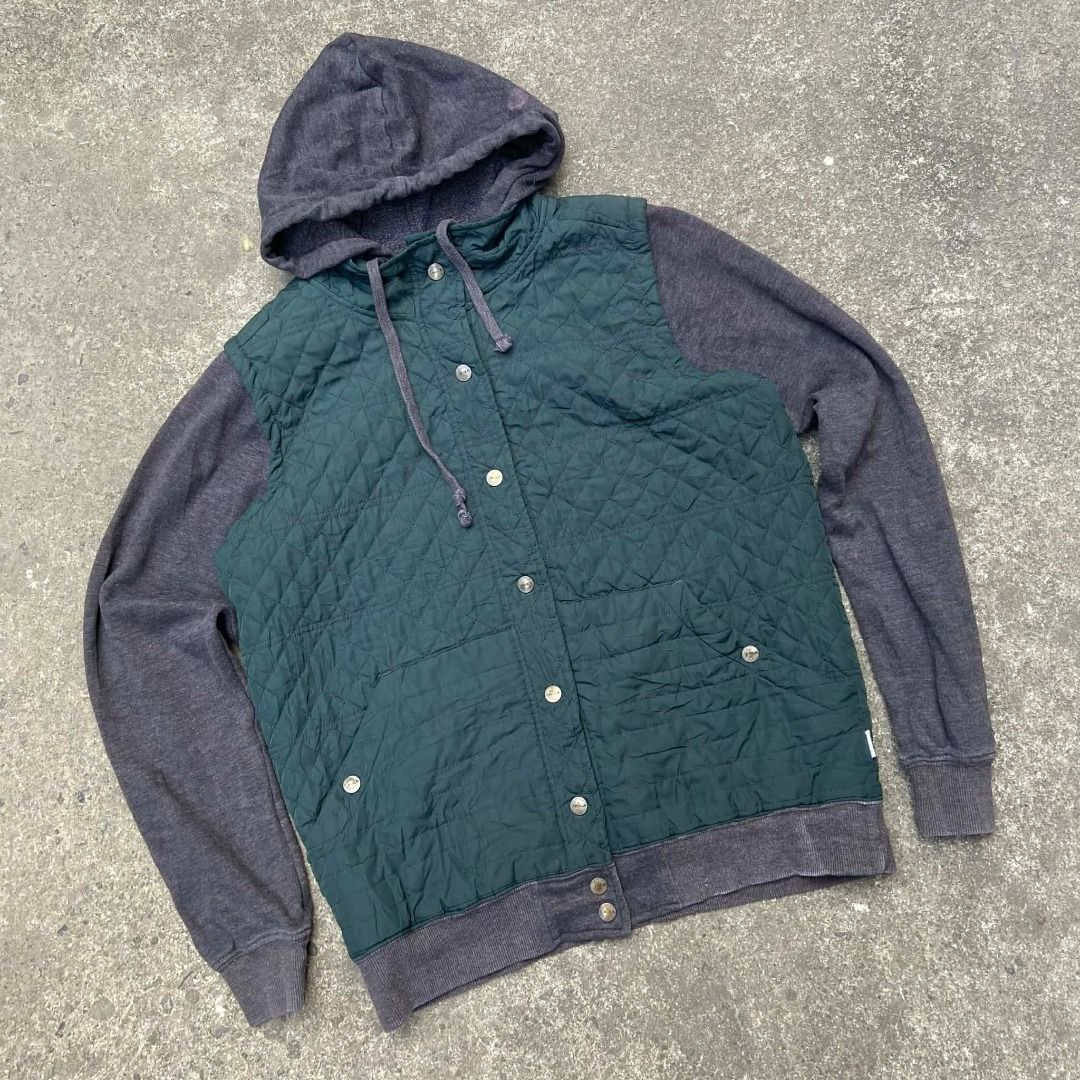 RVCA Quilted Sweatshirt Button Up Jacket (Category: Coats, Jackets and Outerwear) located in Angeles City. Submitted by eriellynnthrifts (Listing ID 1419877637, Image 1). Description: 21x27 L on Tag M-L Fittings Good Condition. See photo for details 350 Angeles City Pampanga.