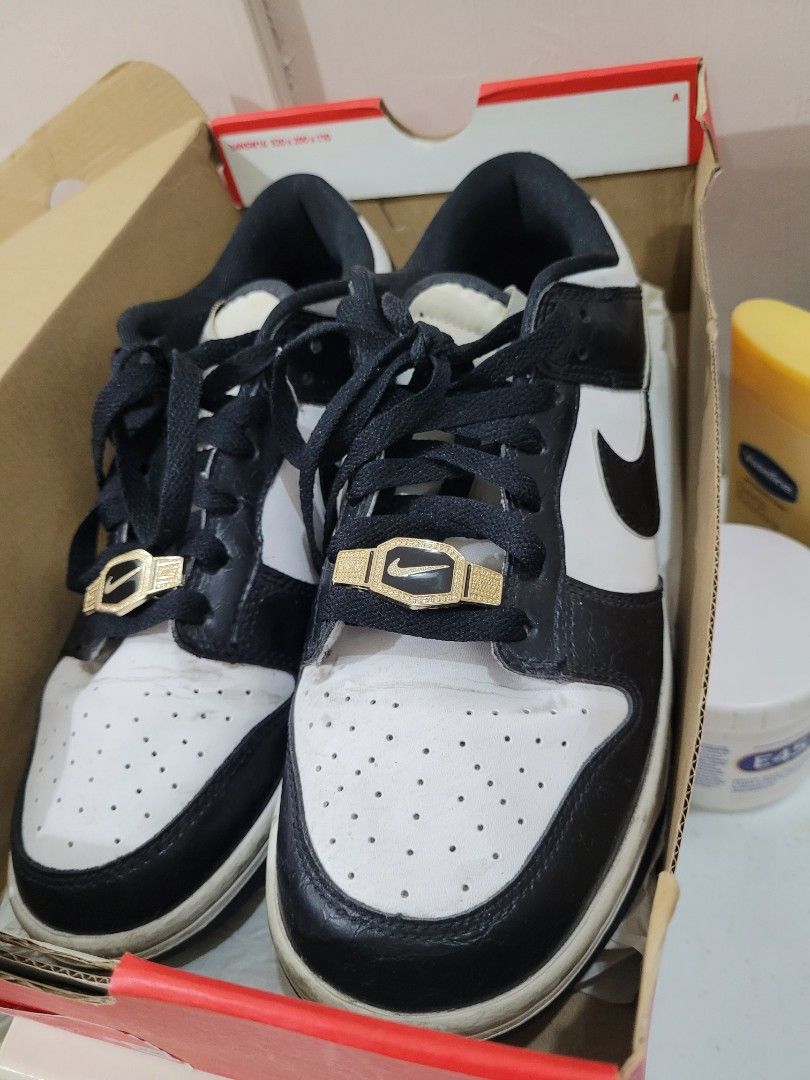 Sb dunk low world champs size 8 (Category: Sneakers & Footwear) located in Manila. Submitted by flzoneeee (Listing ID 1419918346, Image 2). Description: nike sb dunk low world champs sizs 8 complete with box.