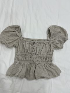 (Category: ) located in . Submitted by kiyscloset (Listing ID 1419915289, Image 1). Description: .