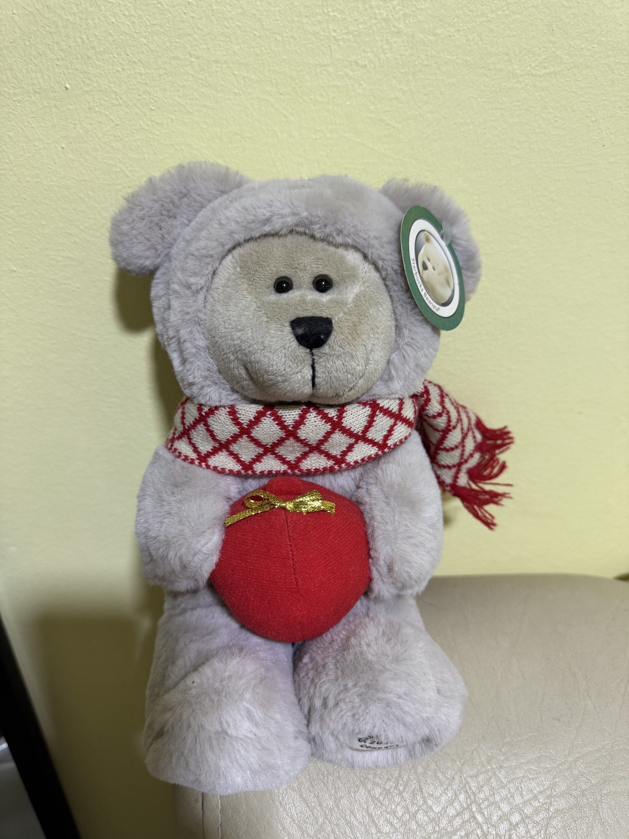 Starbucks Holiday 2020 Bearista (Category: Plushies & Soft Toys) located in Caloocan City. Submitted by fnccebu (Listing ID 1419954700, Image 1). Description: Selling my Holiday 2020 Bearista for ₱1000 As is. No issues. .